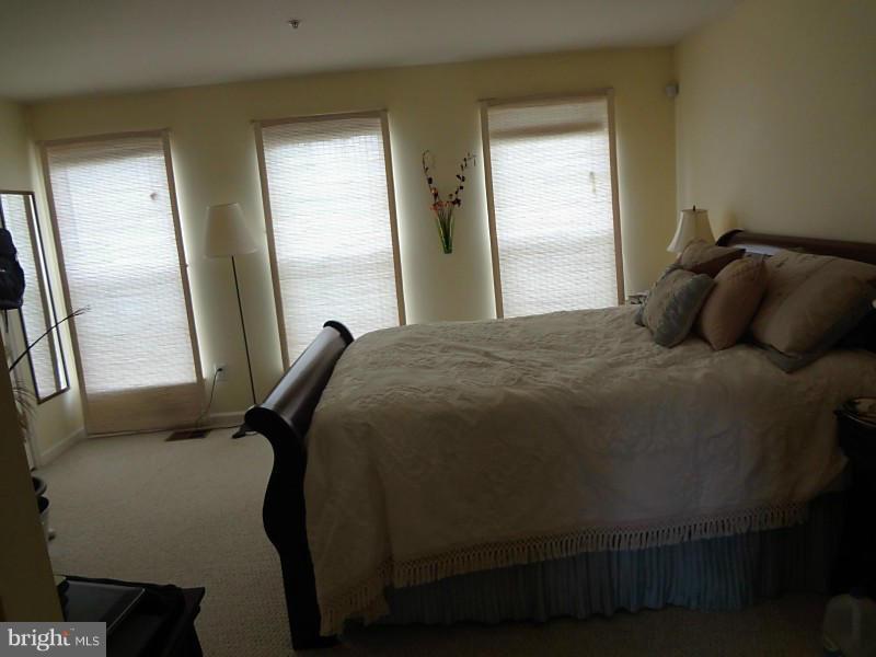 LAKELANDS - Residential