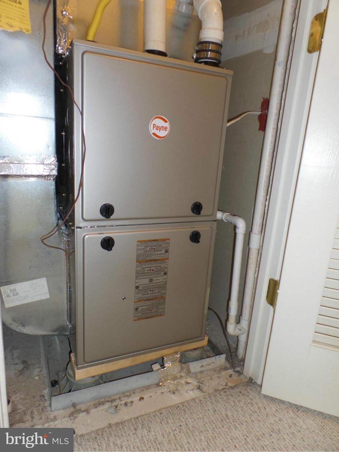 LAKELANDS - Residential