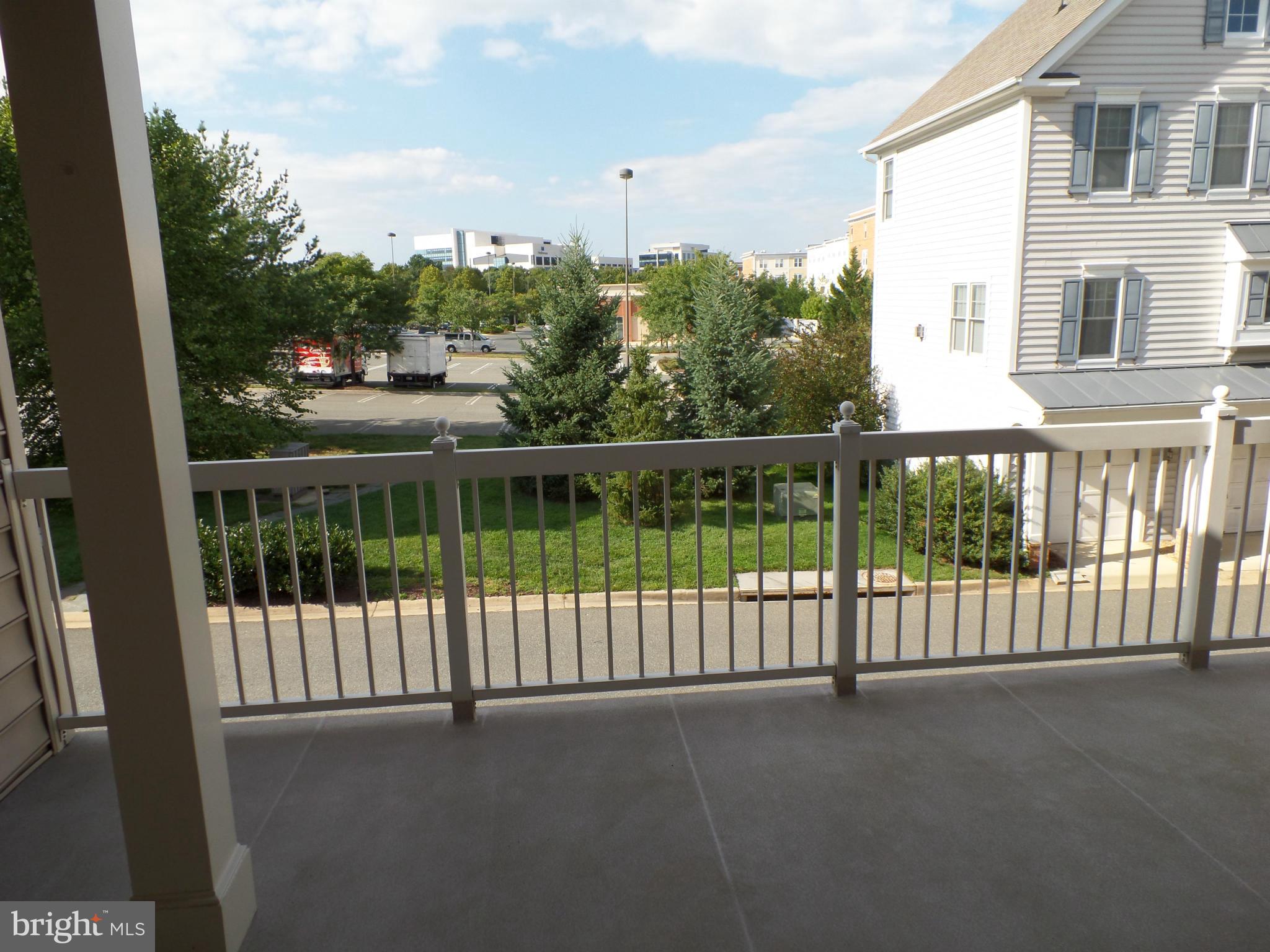 LAKELANDS - Residential