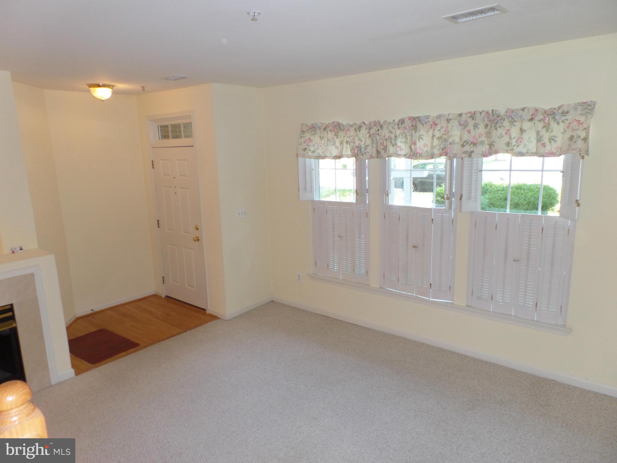 LAKELANDS - Residential