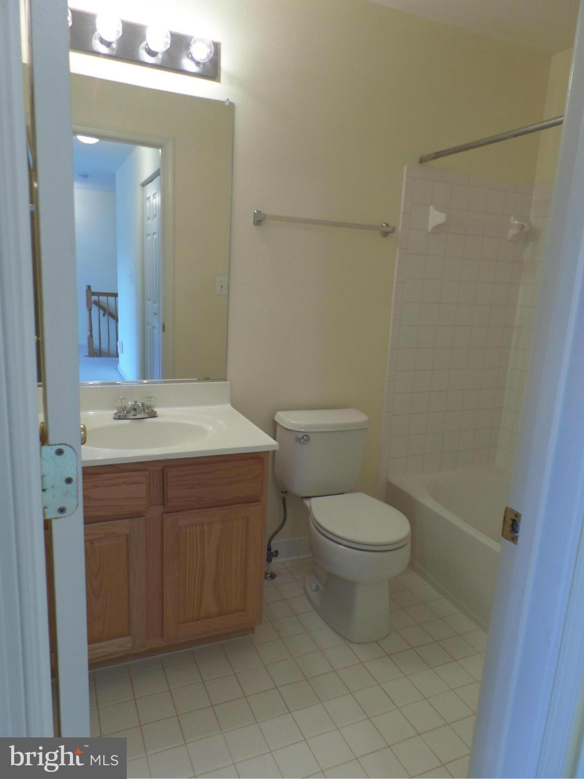 LAKELANDS - Residential