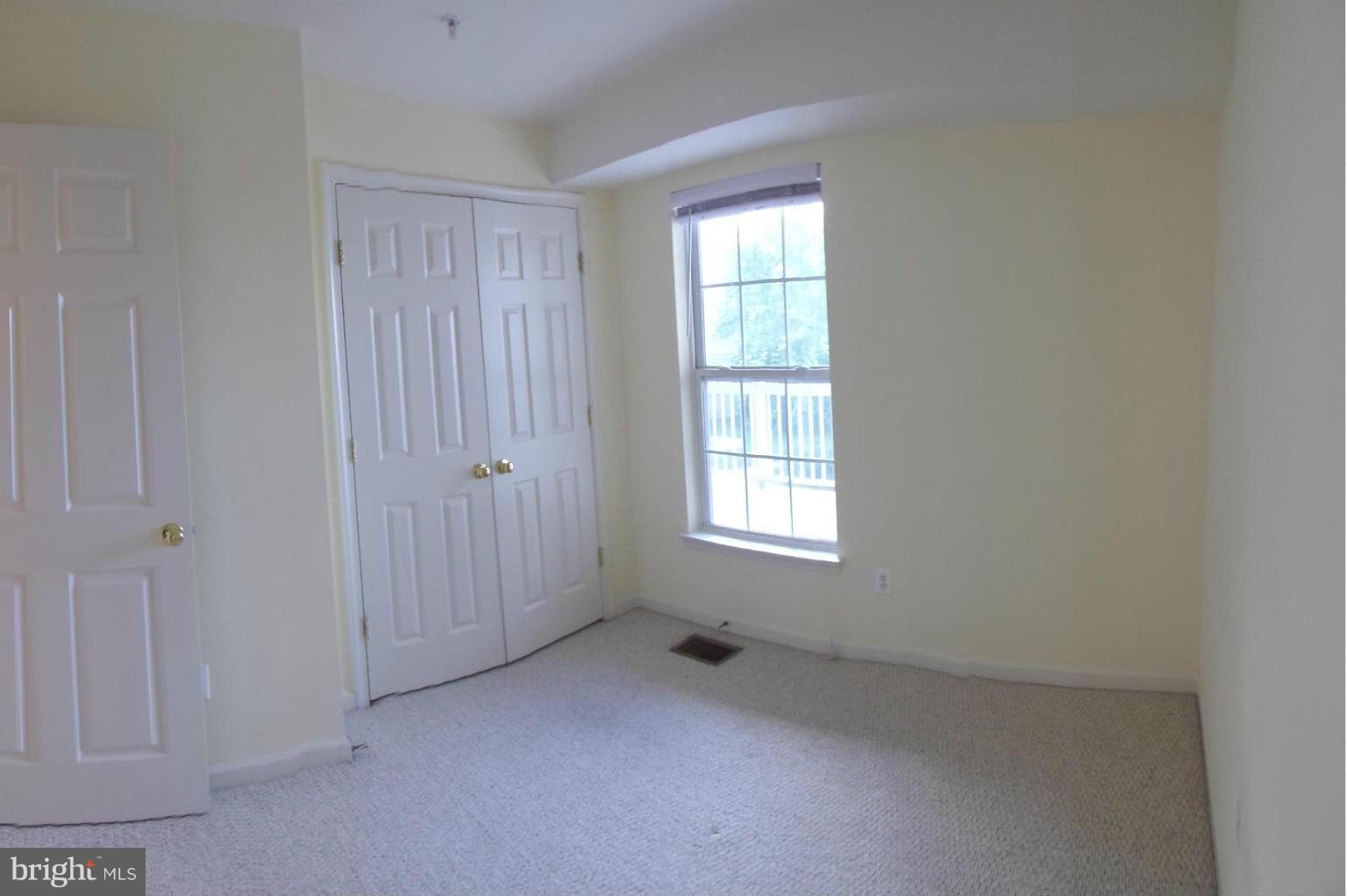 LAKELANDS - Residential