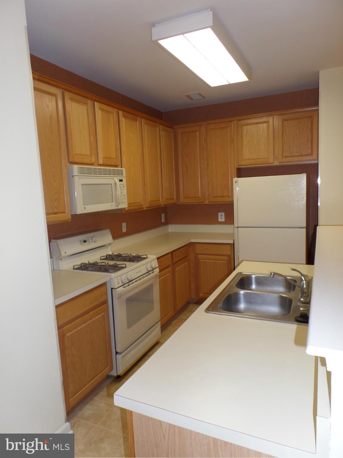 LAKELANDS - Residential