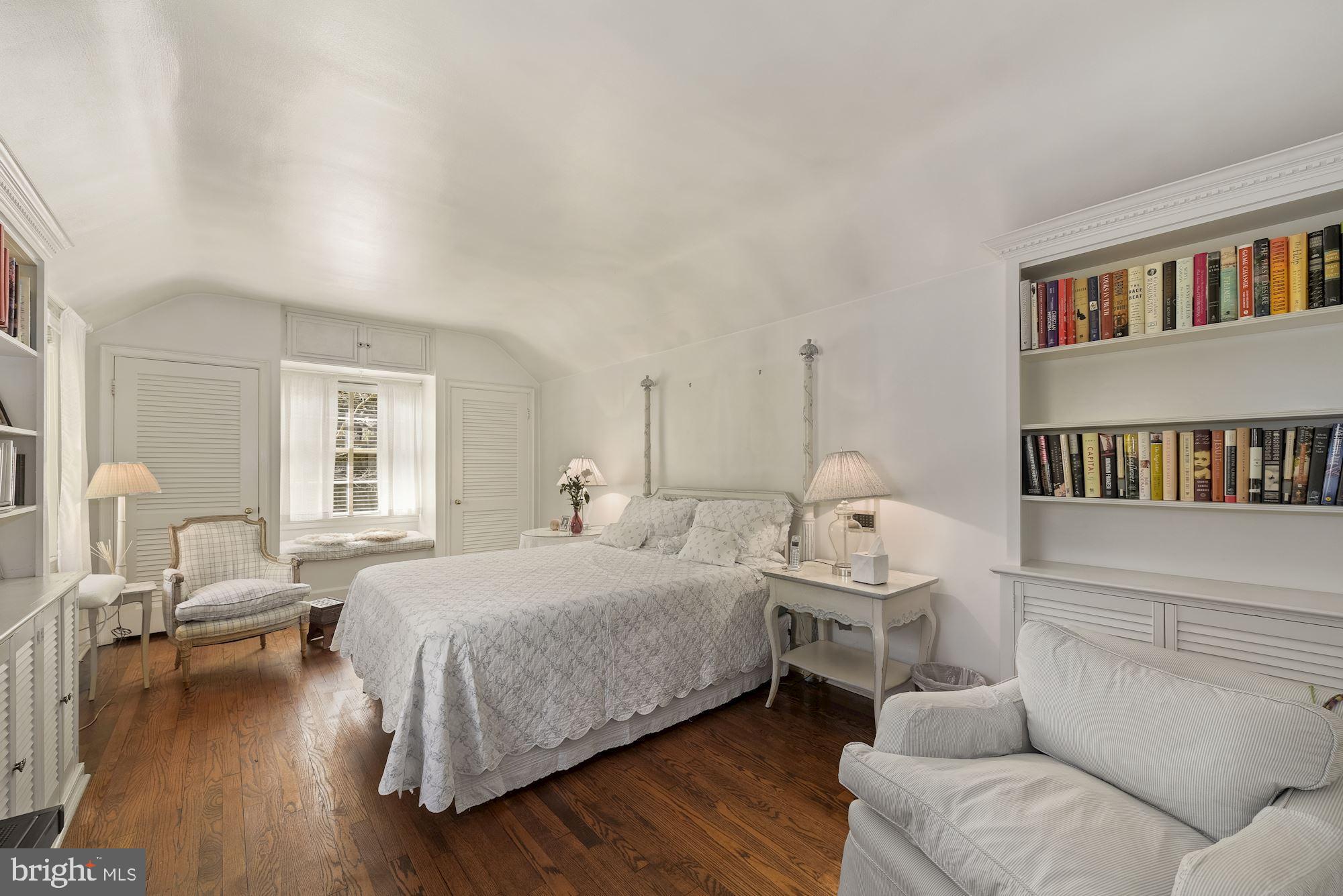 GEORGETOWN - Residential