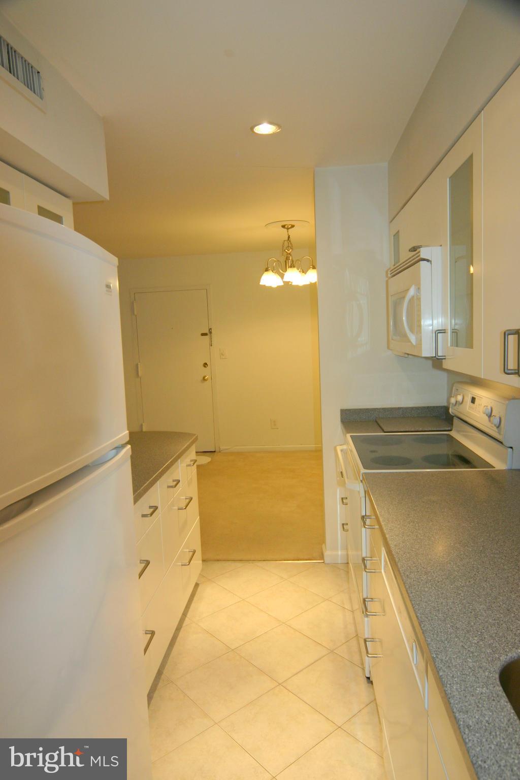 CARDINAL FOREST - Residential Lease