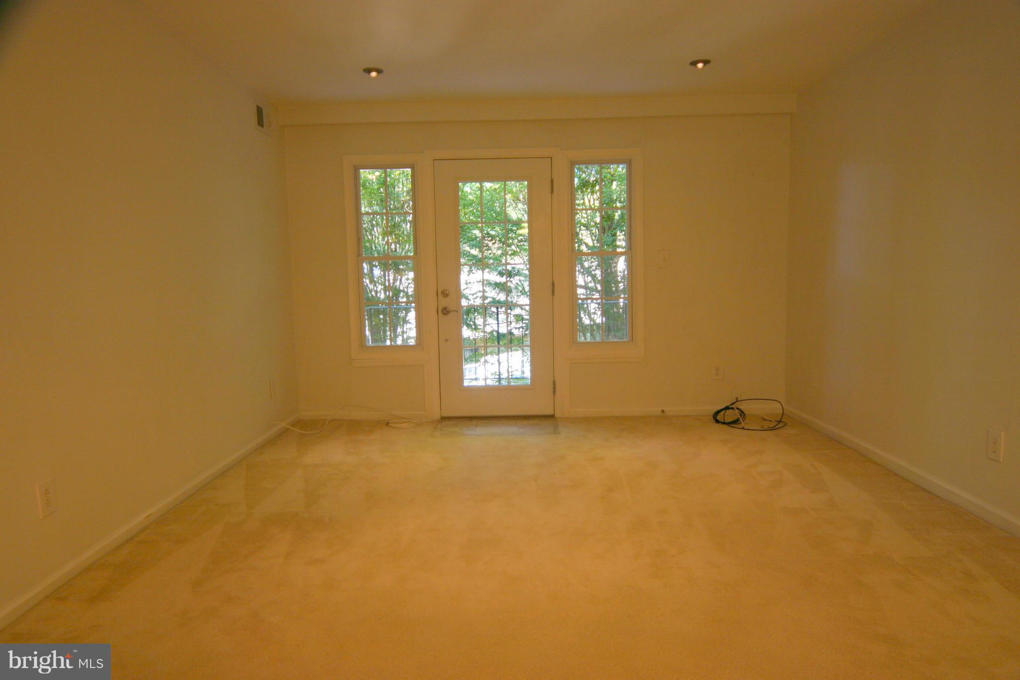 CARDINAL FOREST - Residential Lease