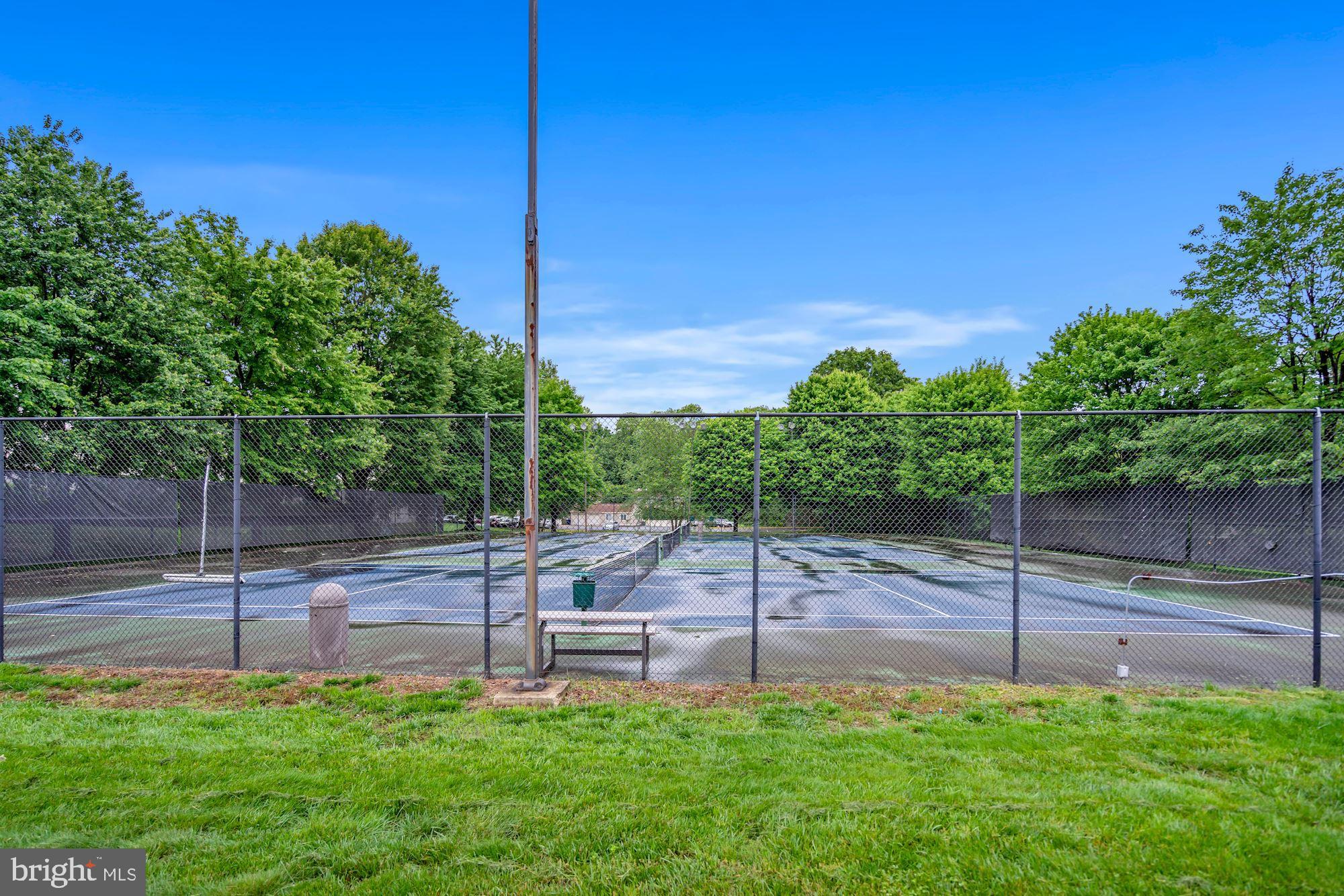 CARDINAL FOREST - Residential Lease