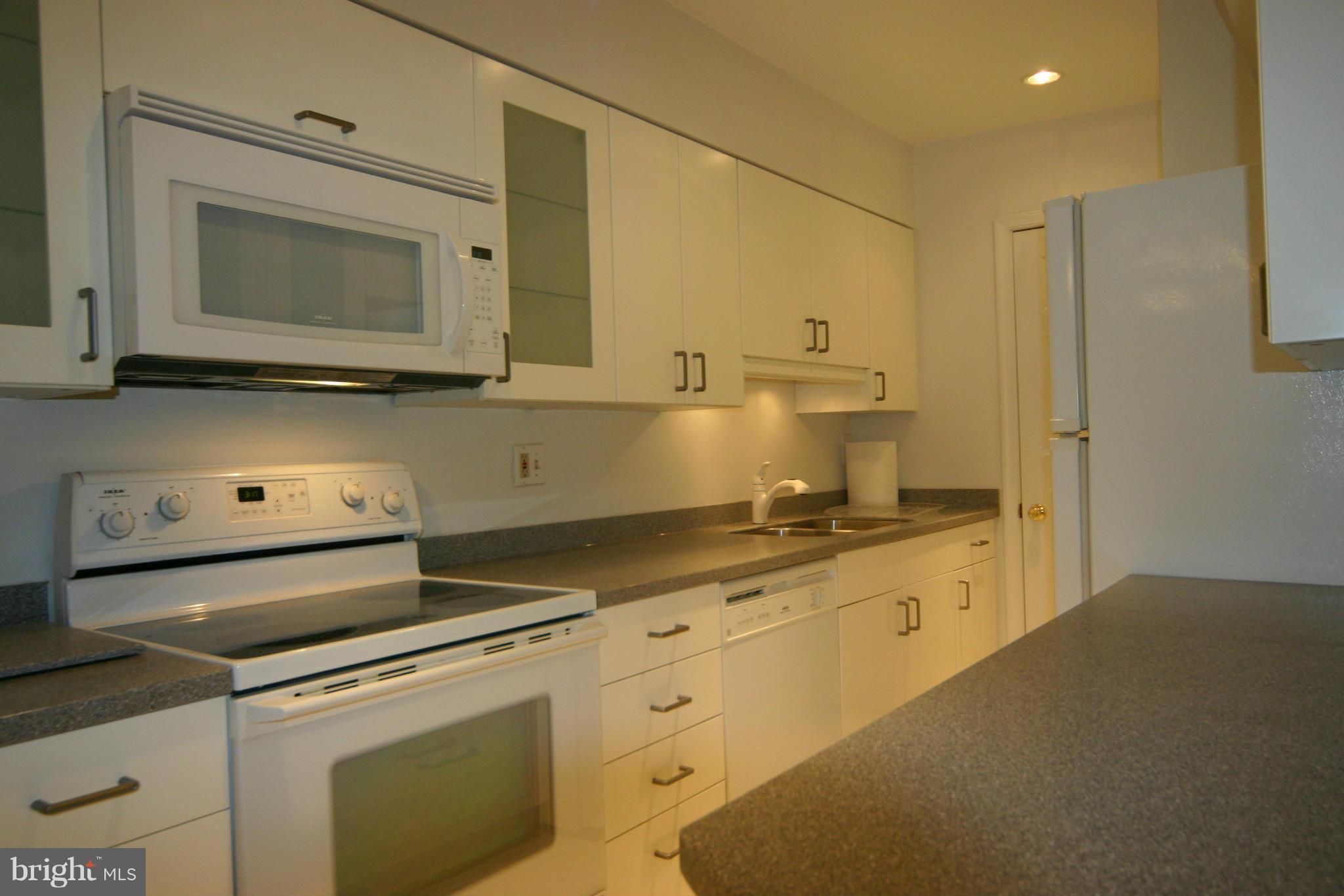 CARDINAL FOREST - Residential Lease