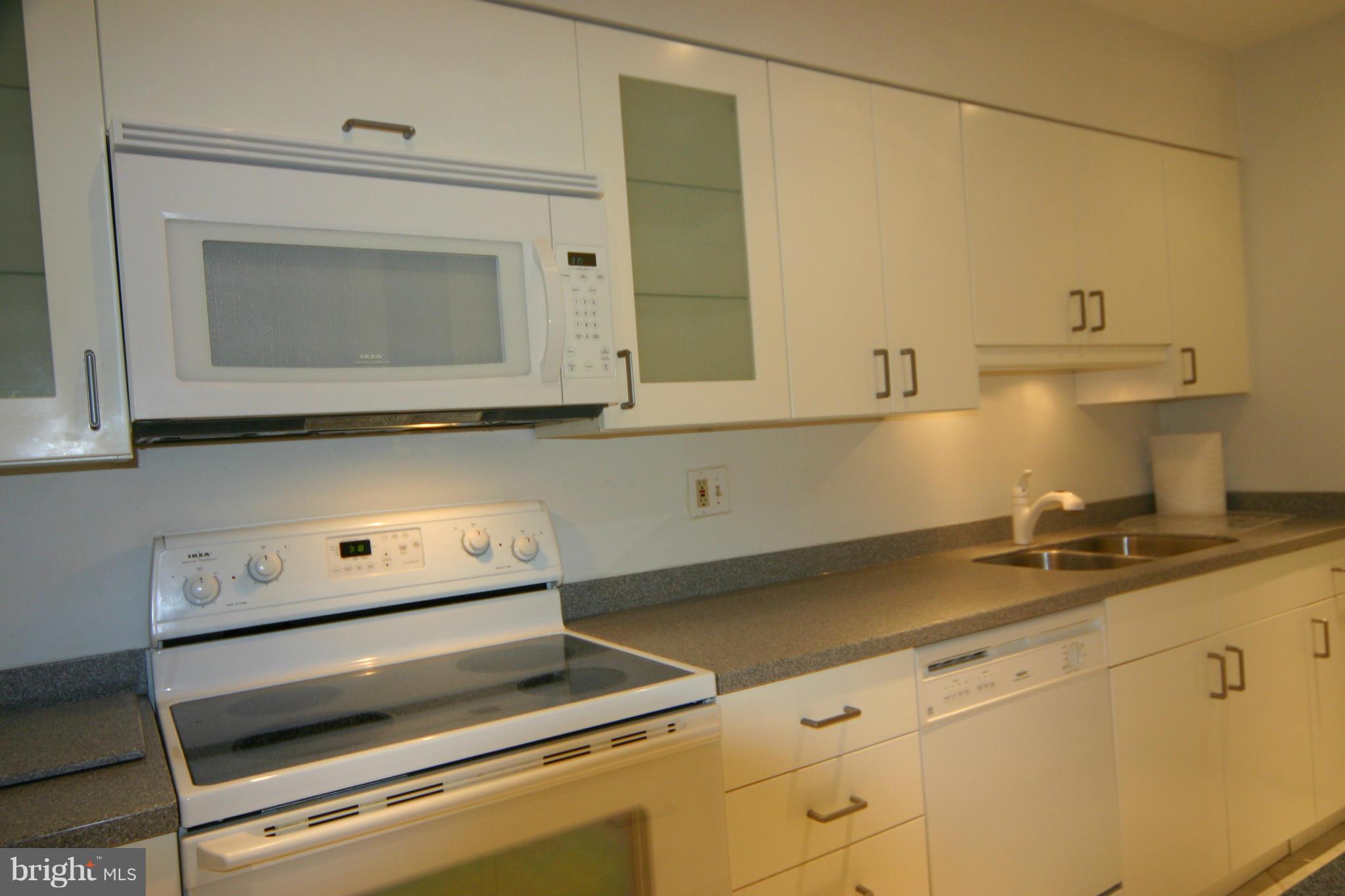 CARDINAL FOREST - Residential Lease