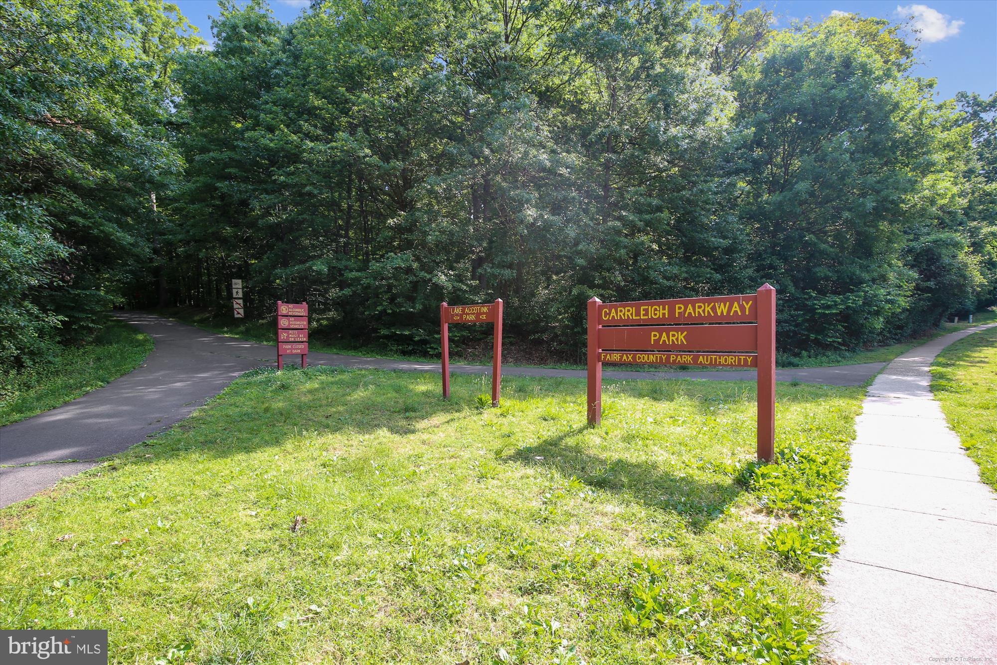 CARDINAL FOREST - Residential Lease