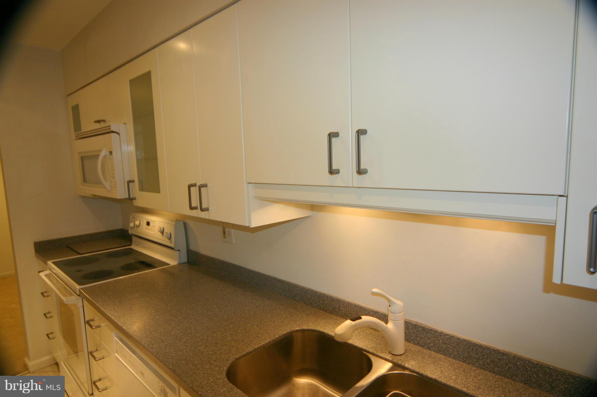 CARDINAL FOREST - Residential Lease