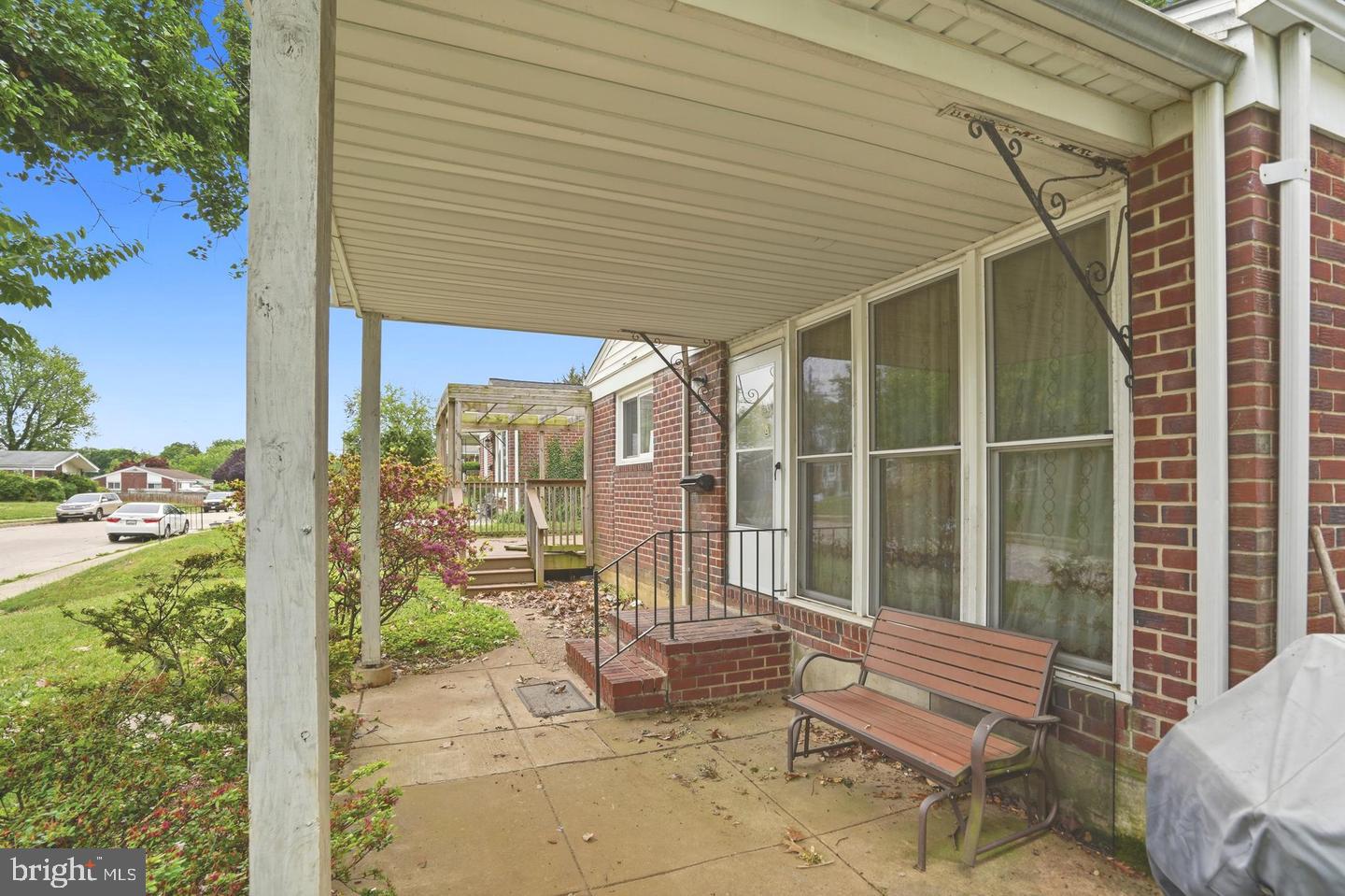 5908 WINNER AVENUE
