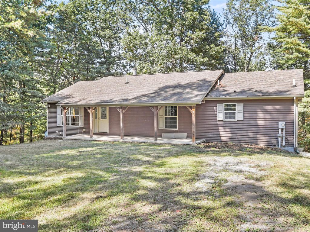 Photo of 264 Turtle Lane, HEDGESVILLE, WV 25427 (MLS # WVMO2006688)