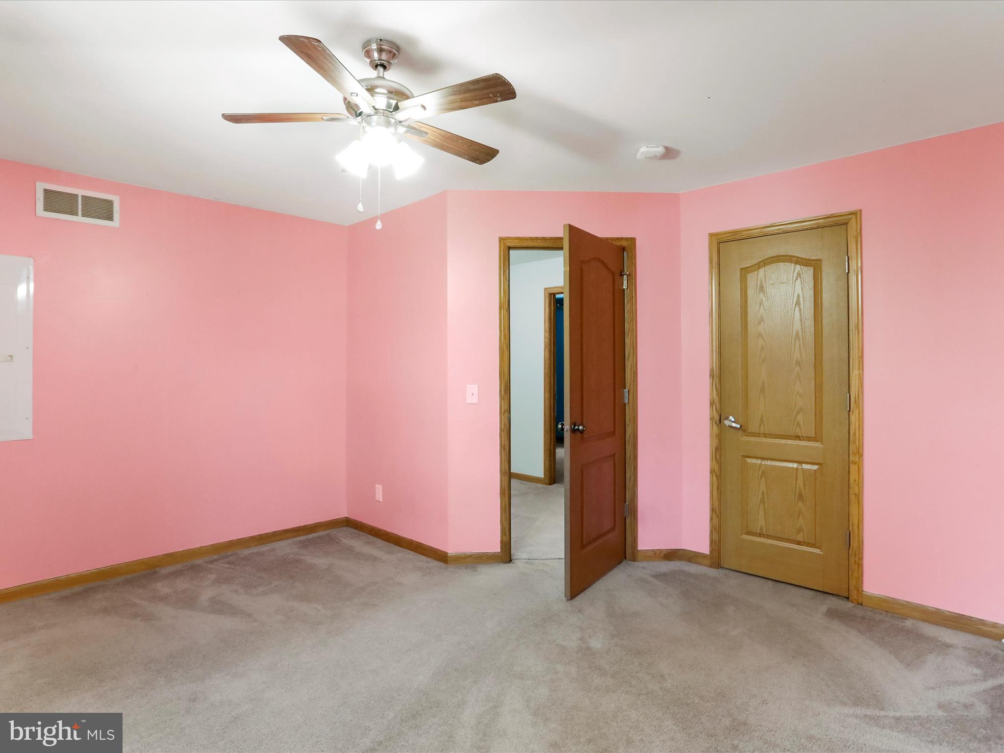 SLEEPY HOLLOW SUBDIVISION - Residential