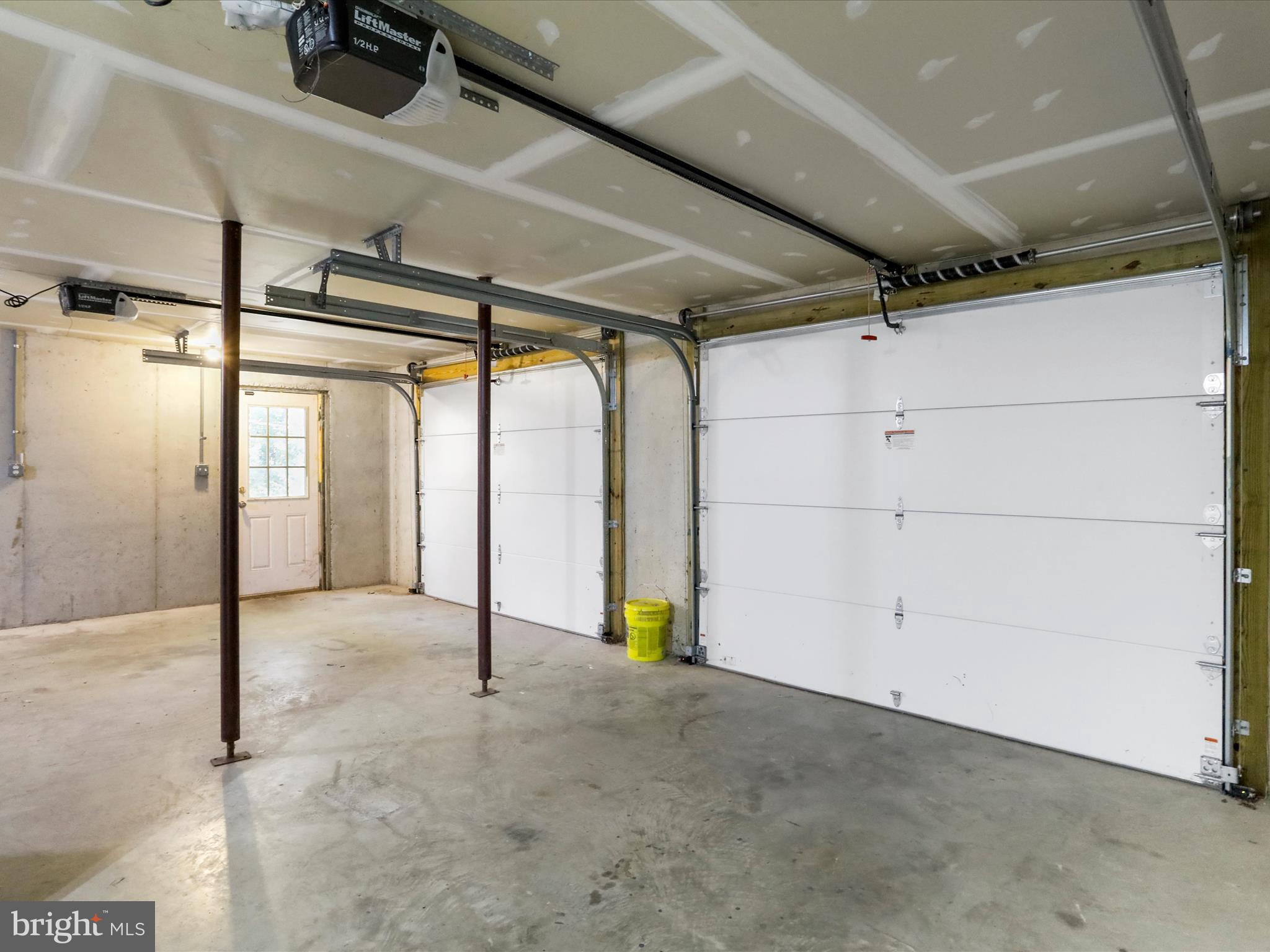 SLEEPY HOLLOW SUBDIVISION - Residential