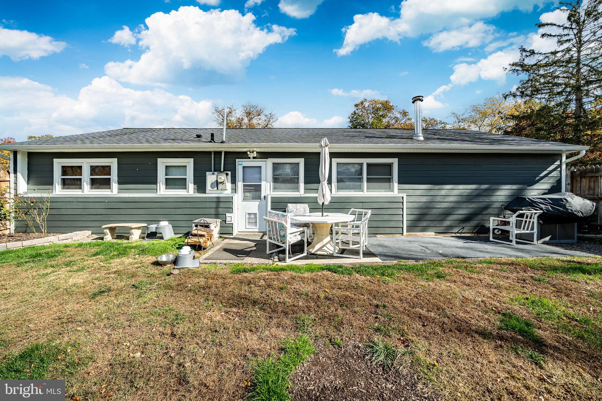 PENN SQ - Residential