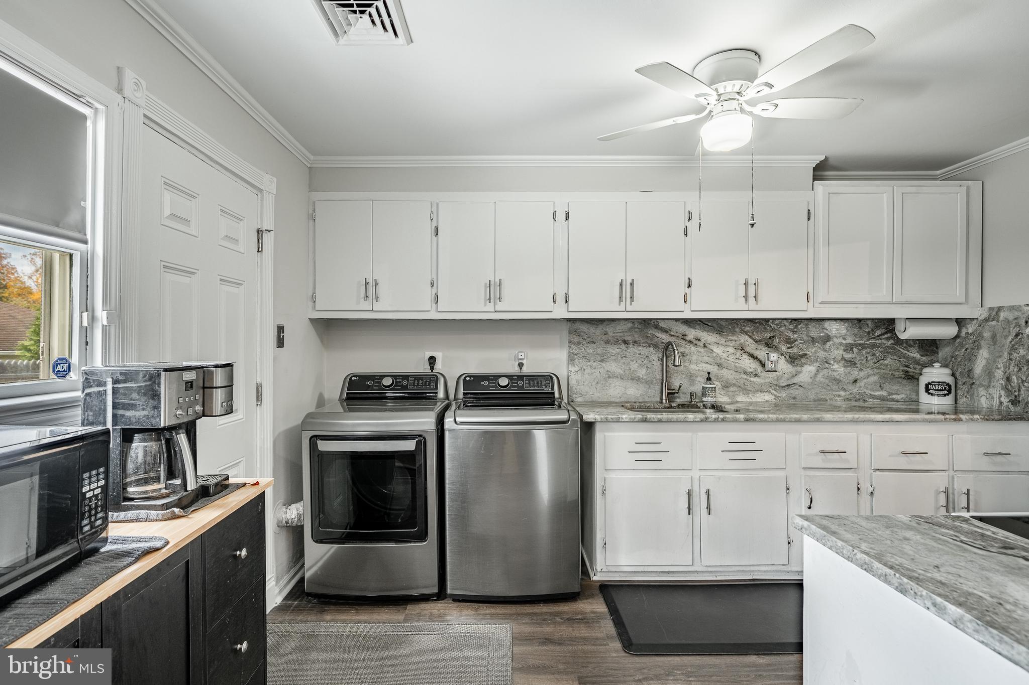 PENN SQ - Residential