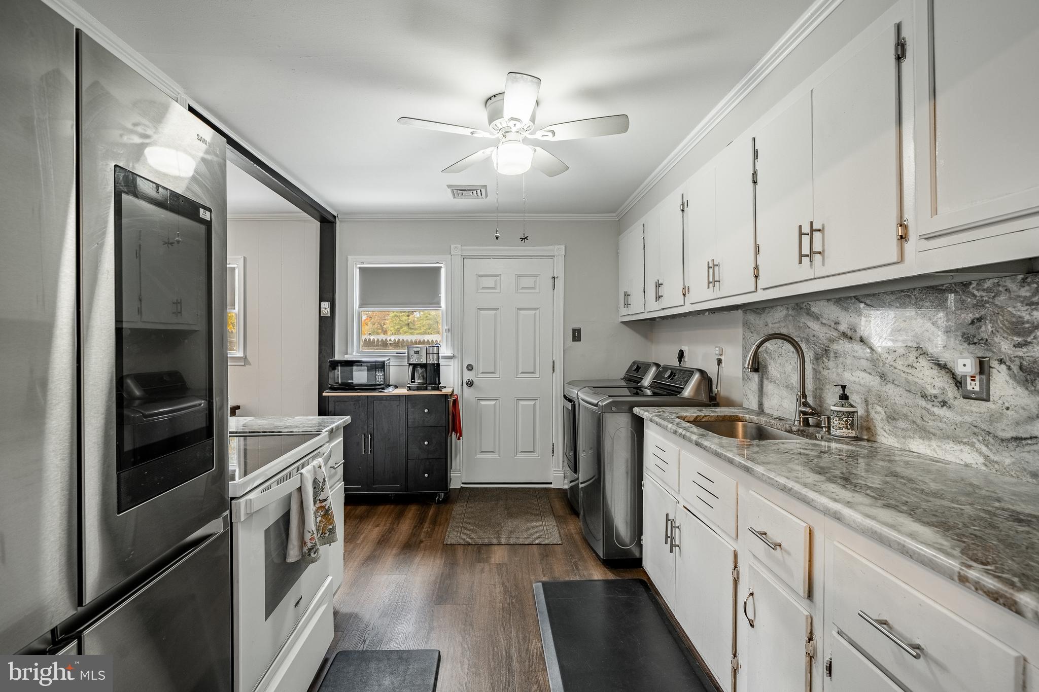 PENN SQ - Residential