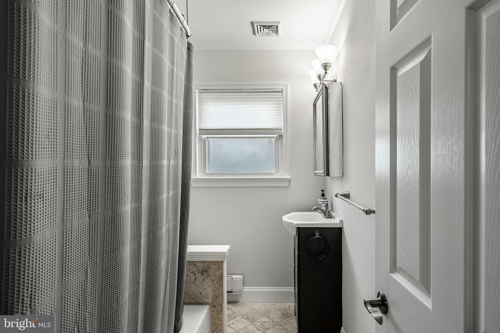 PENN SQ - Residential