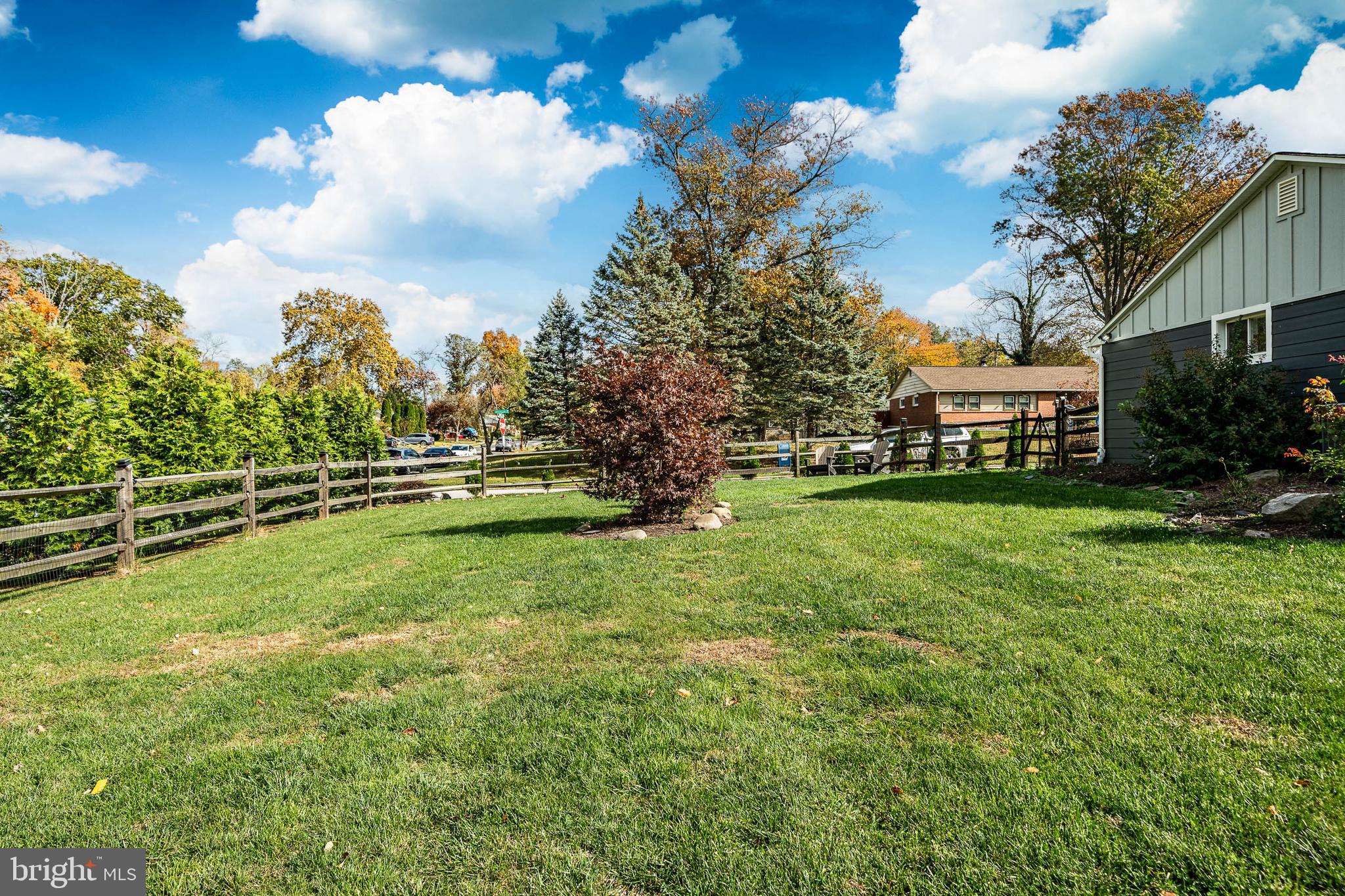 PENN SQ - Residential