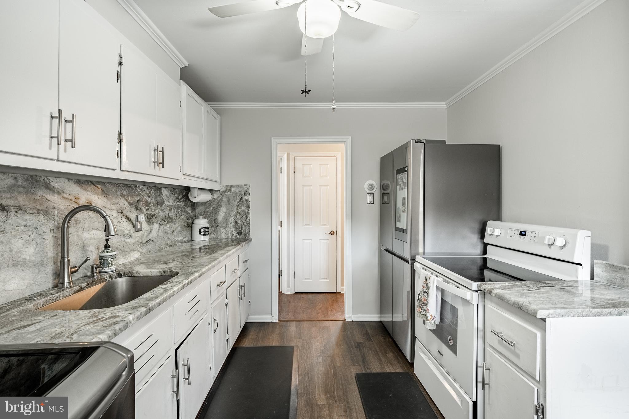 PENN SQ - Residential