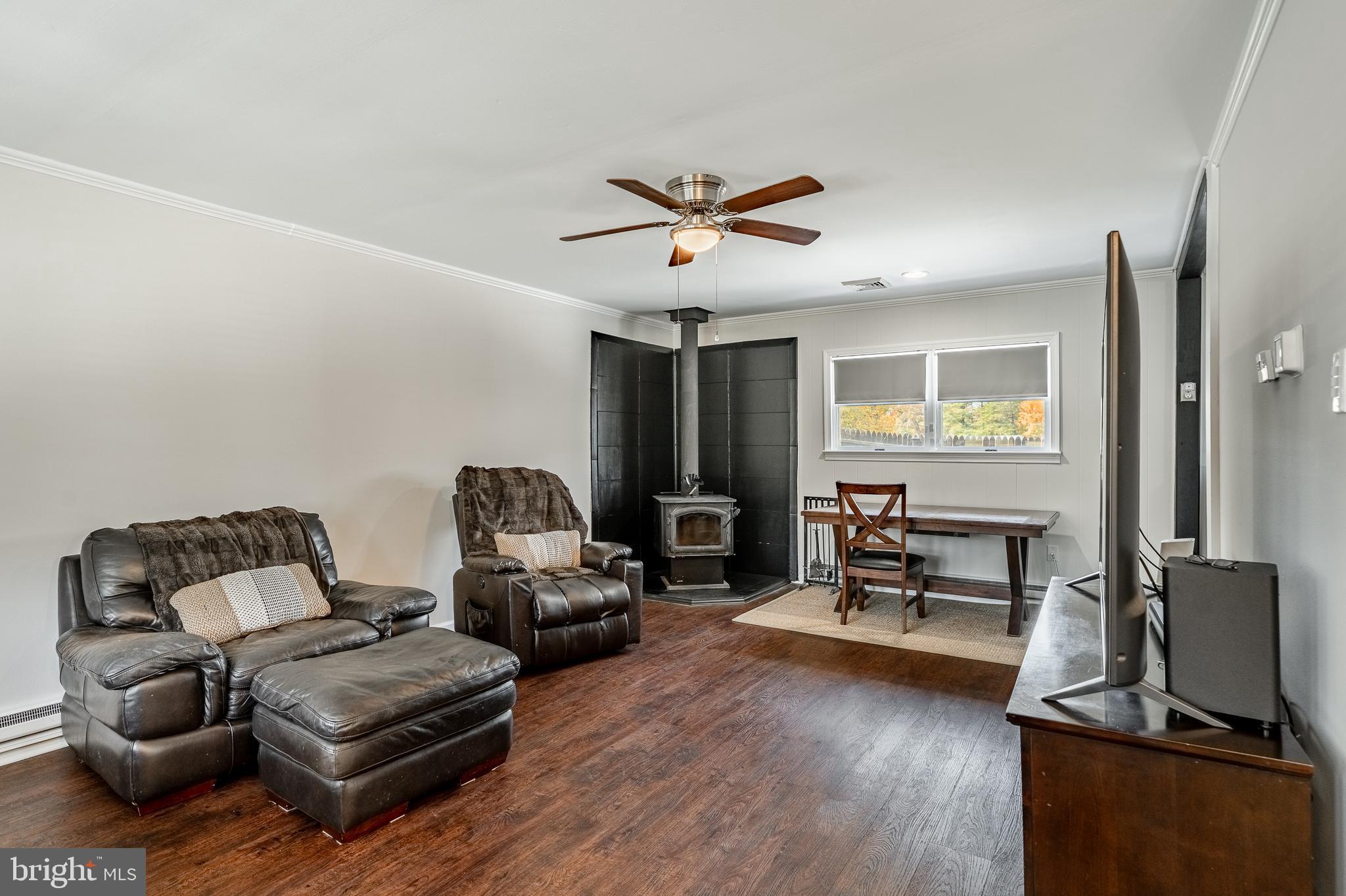 PENN SQ - Residential