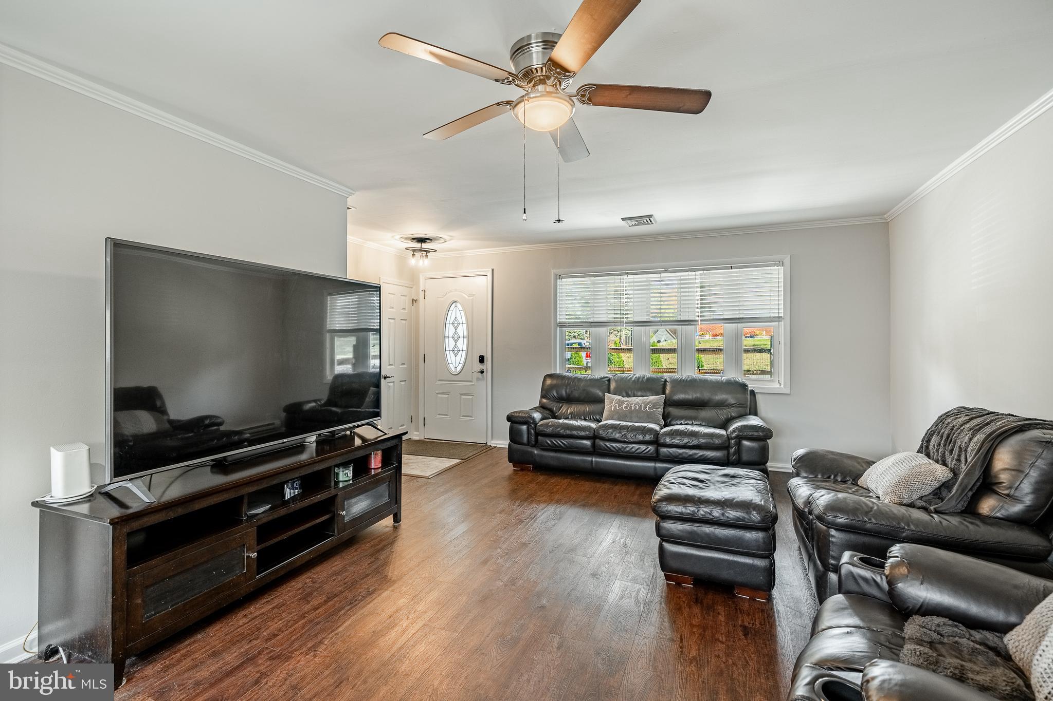 PENN SQ - Residential