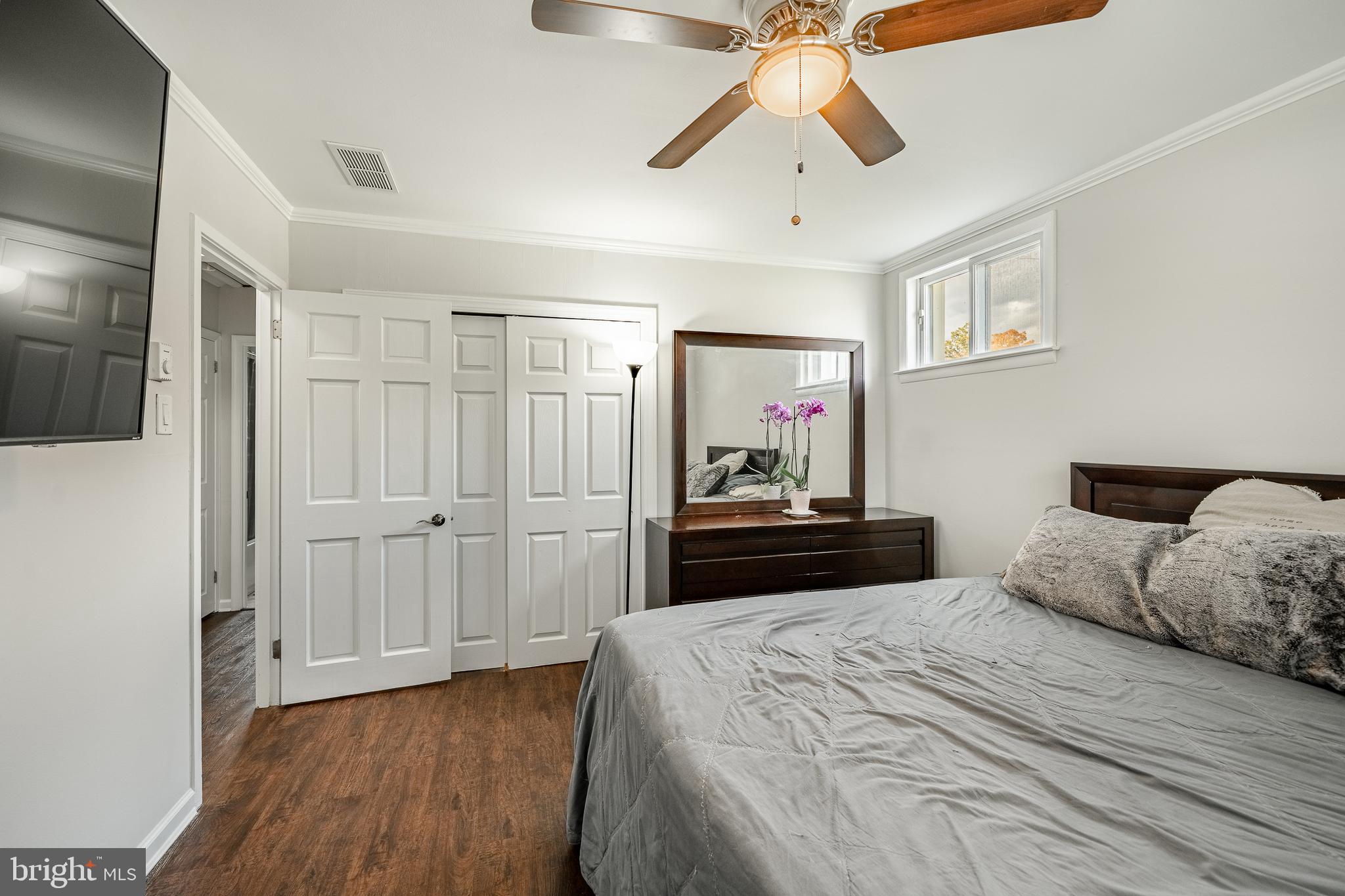 PENN SQ - Residential