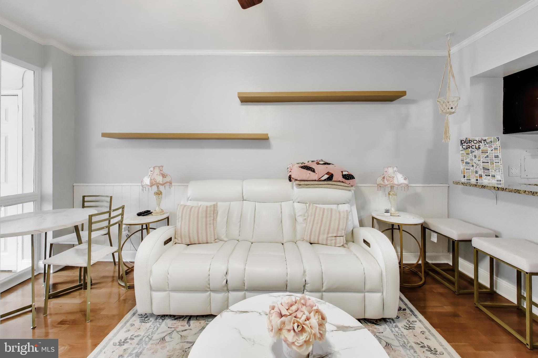 1 SCOTT CIRCLE NW 402