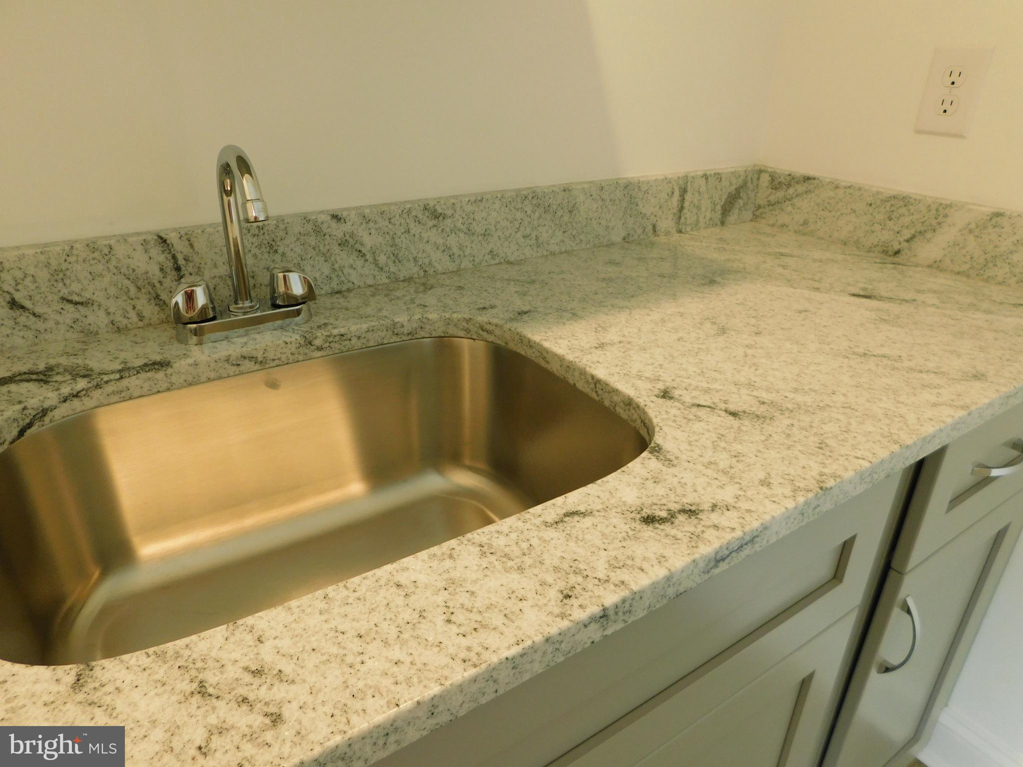 RADCLIFFE COURT - Residential Lease