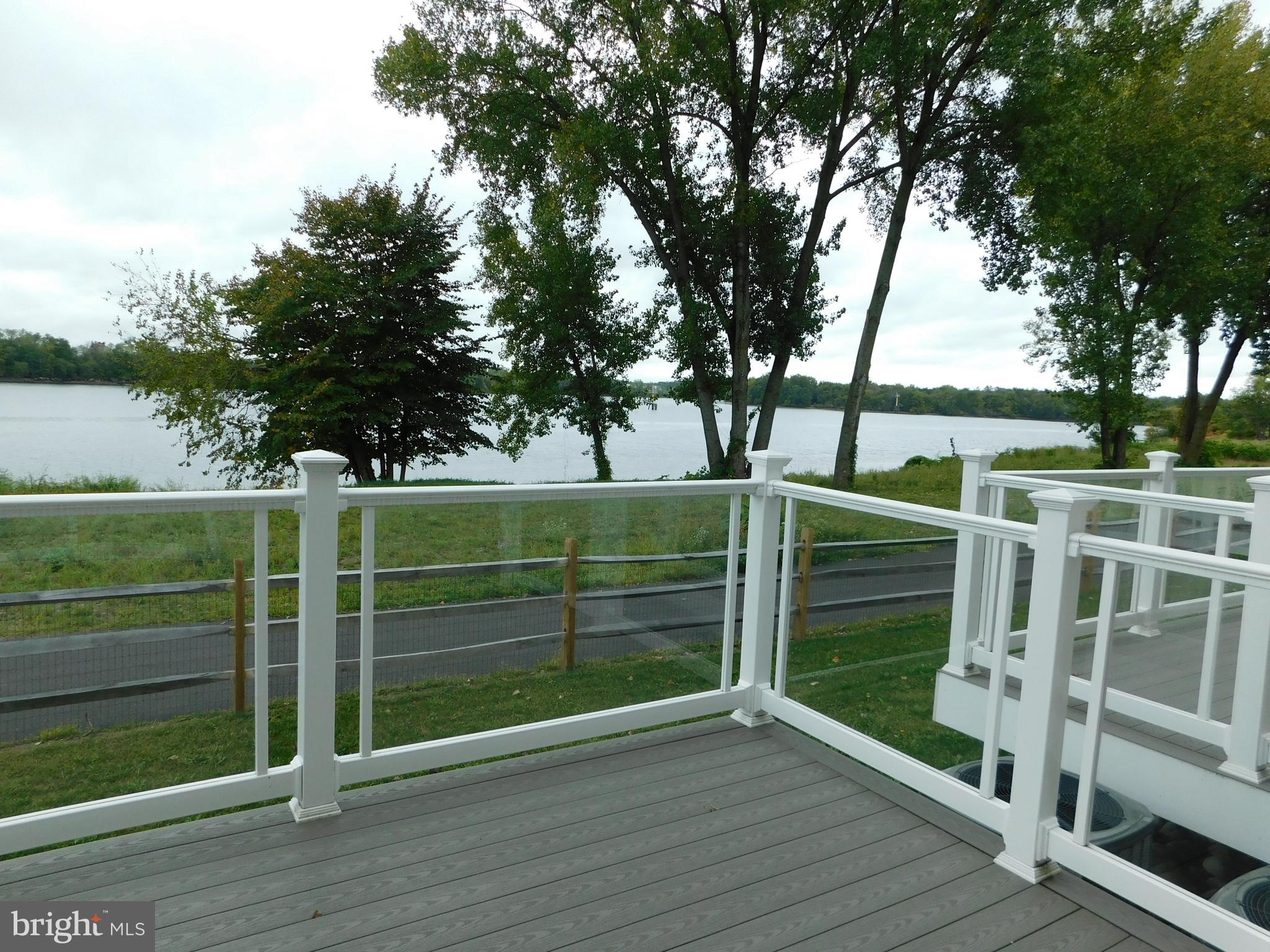 RADCLIFFE COURT - Residential Lease