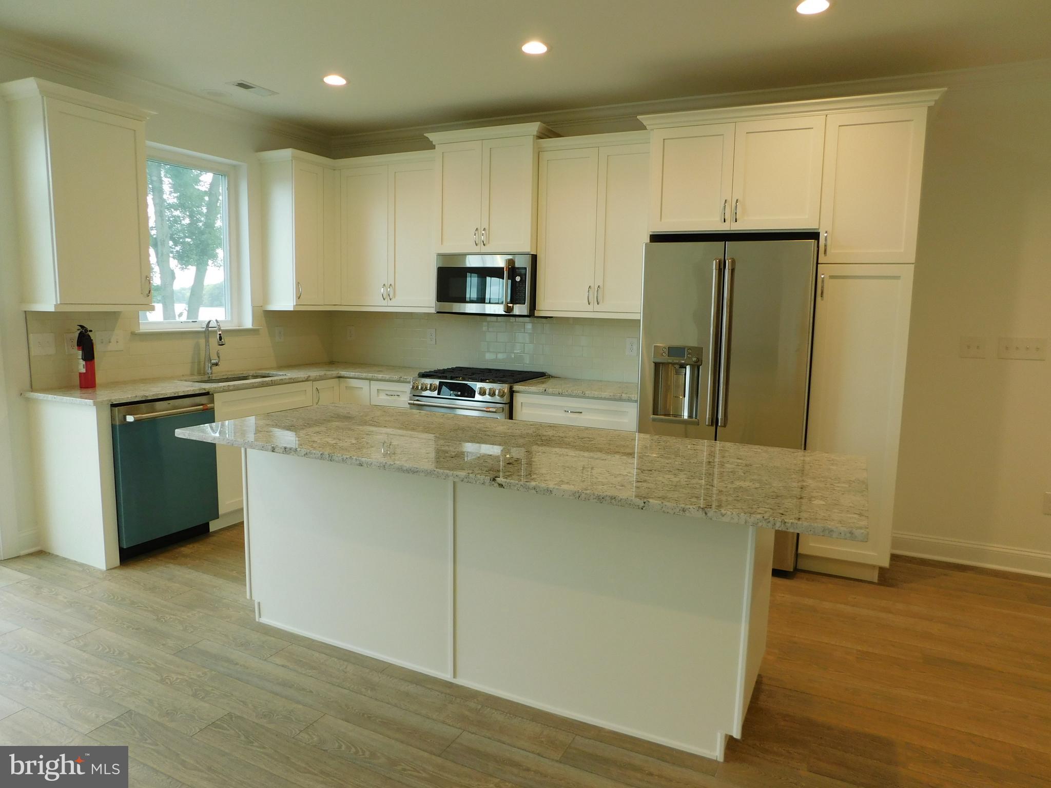 RADCLIFFE COURT - Residential Lease