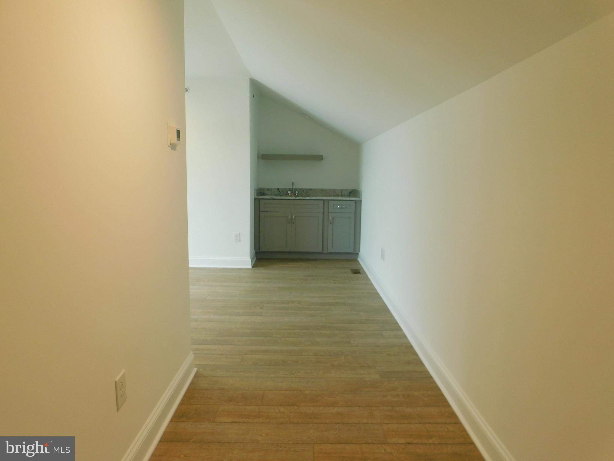 RADCLIFFE COURT - Residential Lease