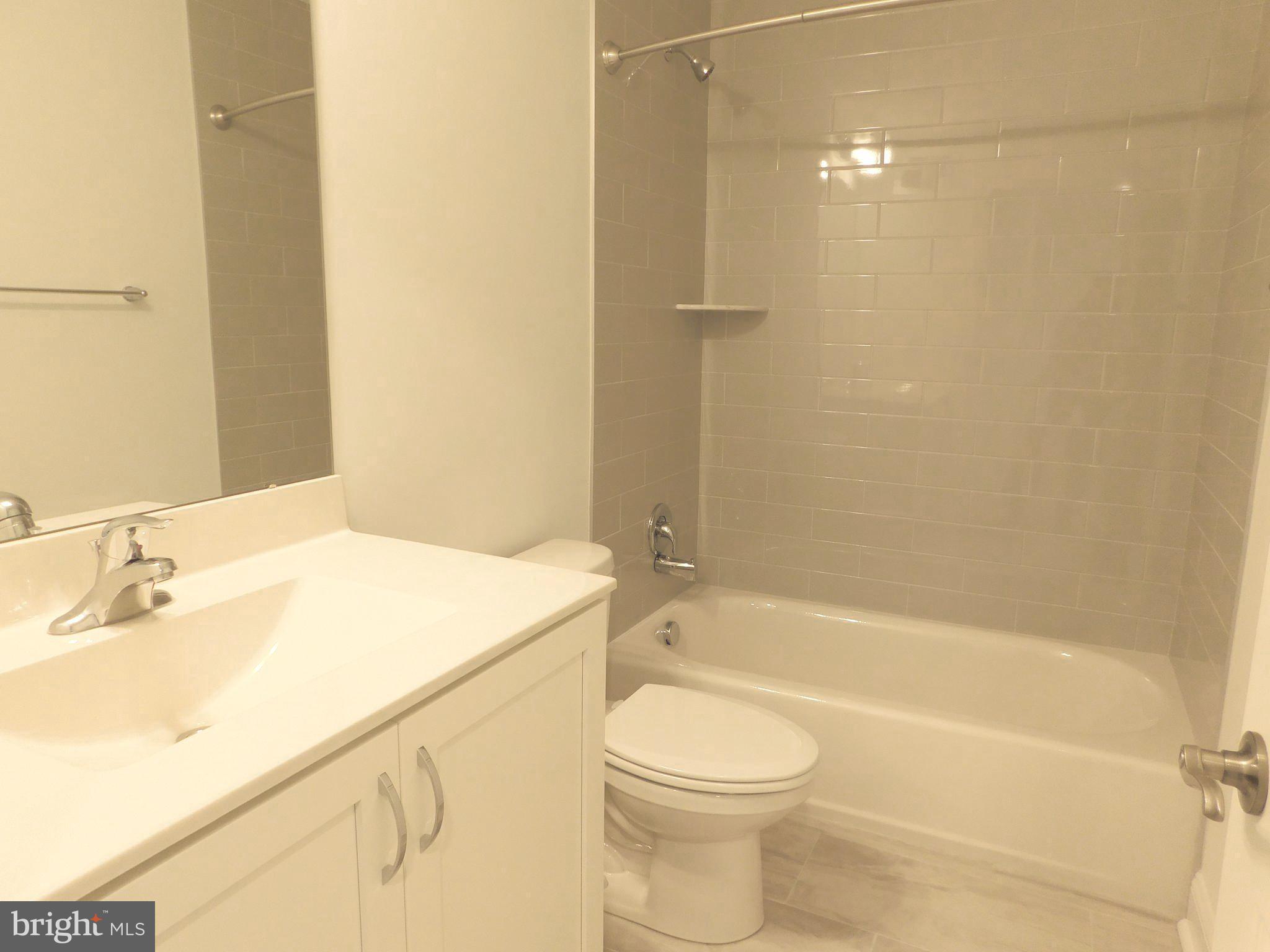 RADCLIFFE COURT - Residential Lease