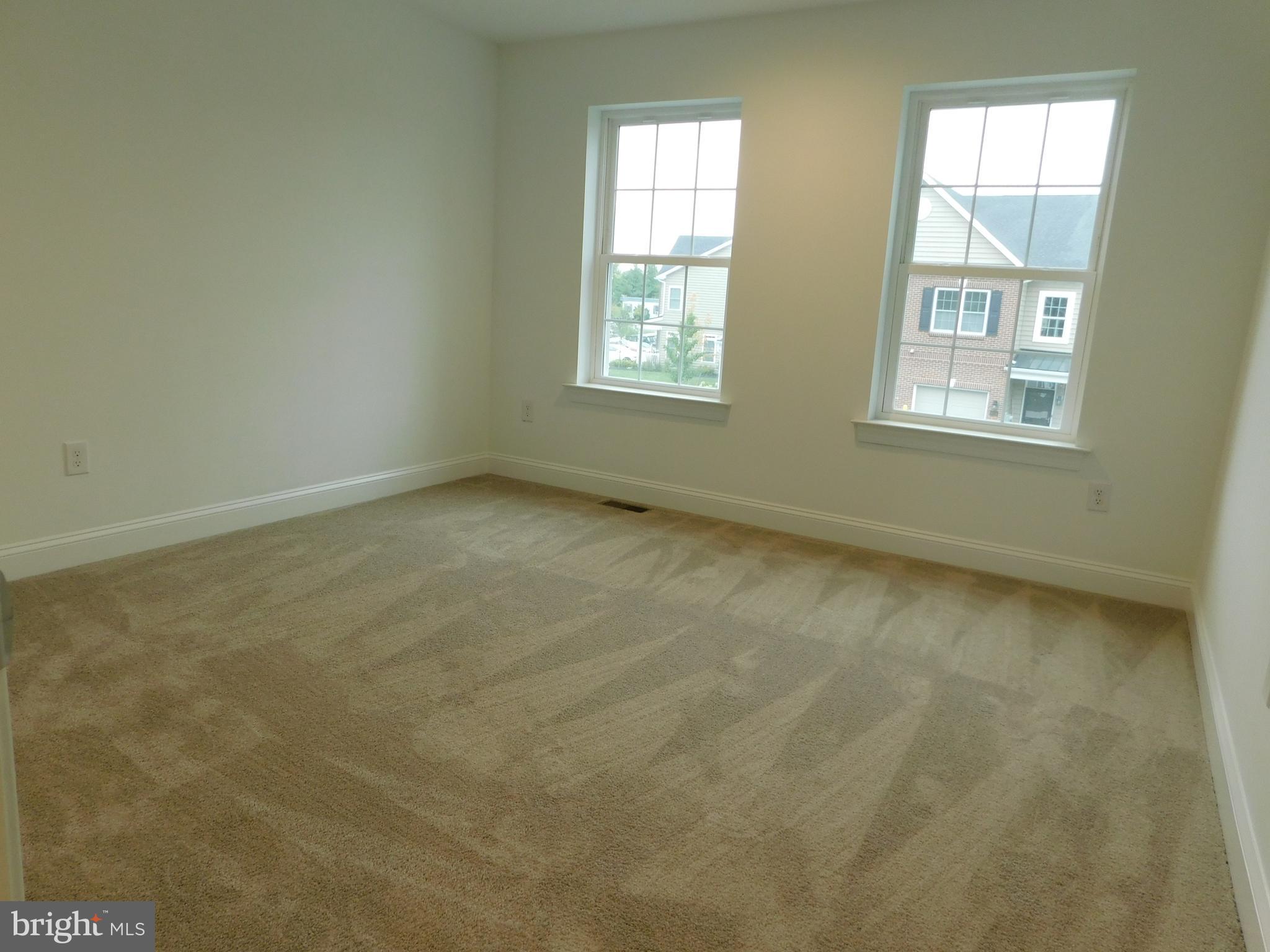 RADCLIFFE COURT - Residential Lease