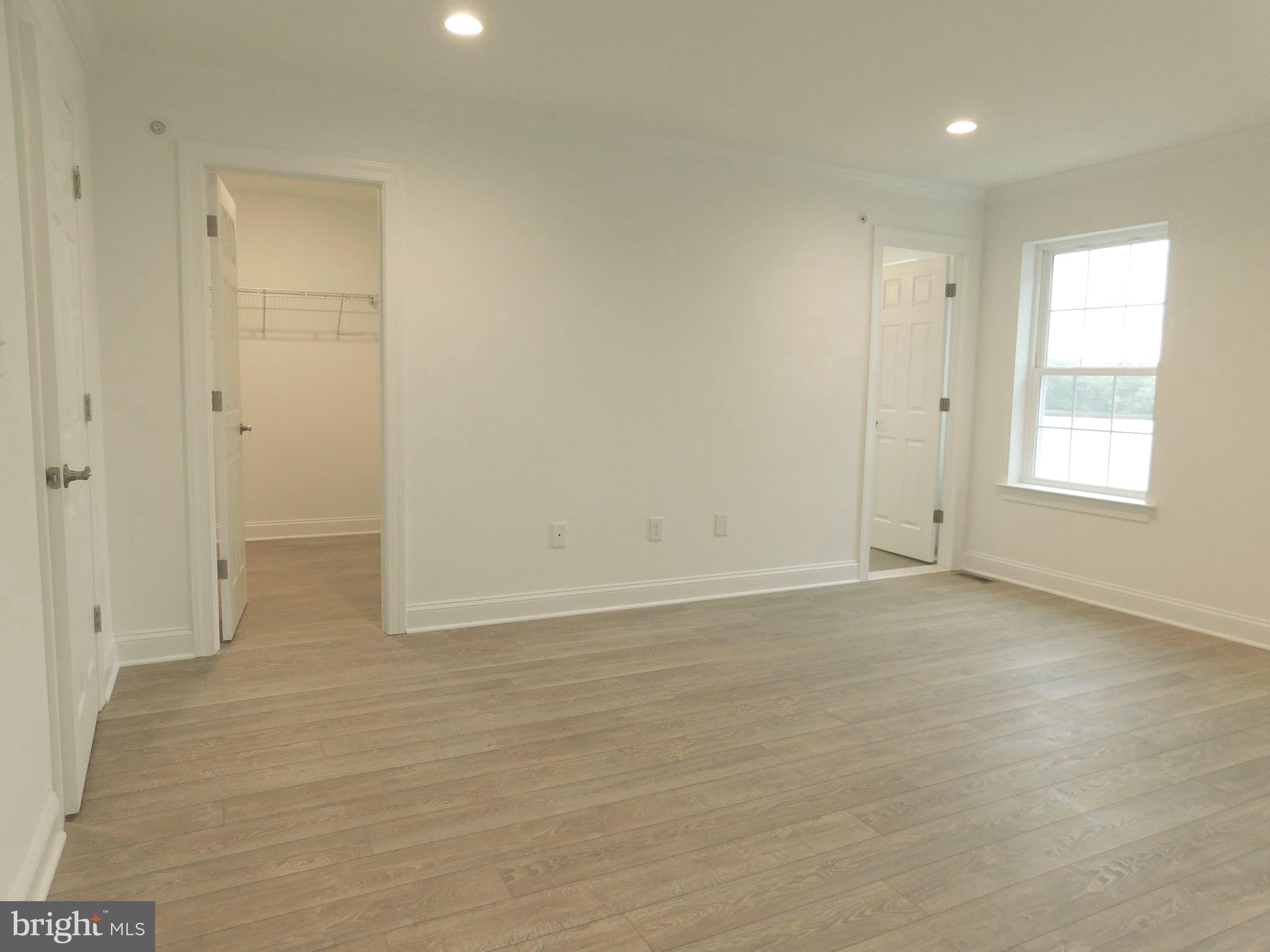 RADCLIFFE COURT - Residential Lease