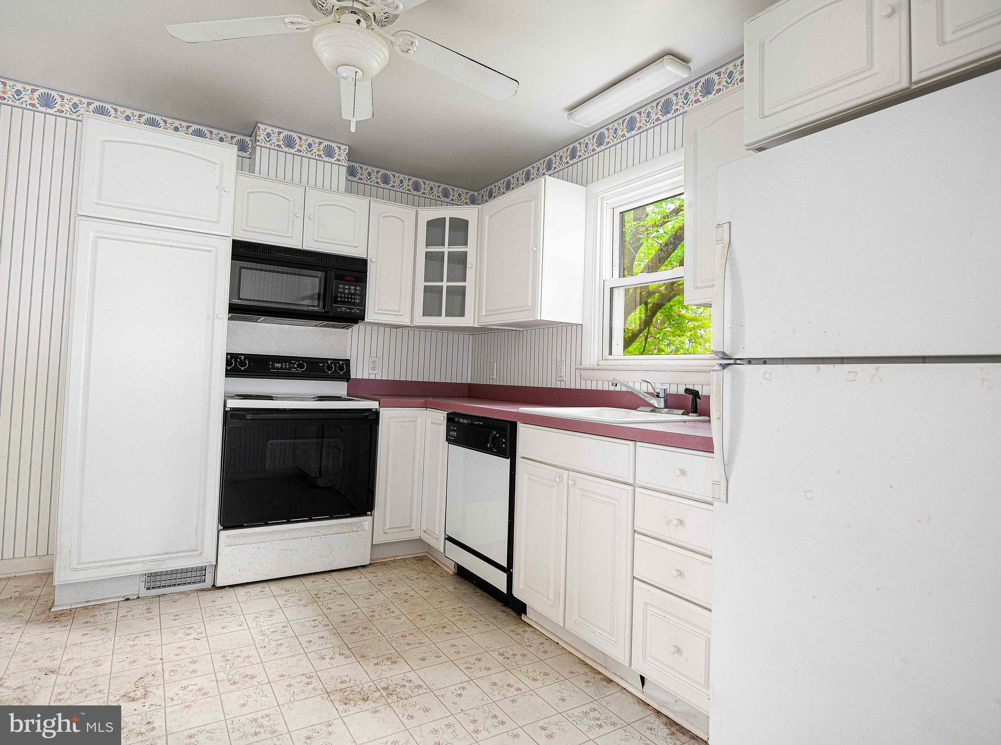 KINGSVILLE - Residential