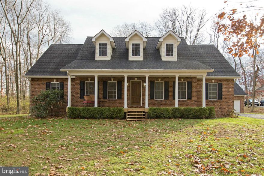 Don't wait, a place to call home in Ridgeway Estates is now on the market!  This home features a detached 2 car garage, a little over 3 acres, beautiful brick front....and that's just the outside.  Once inside you are welcomed with an open floor plan, brick fireplace, vaulted ceiling in the living area, granite flowing throughout the kitchen AND bathrooms...FRESHLY PAINTED!!  Book a showing today!