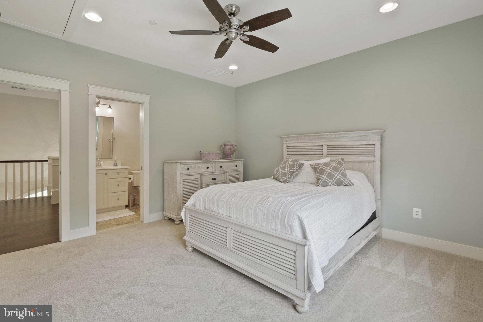 FALLS ROAD CORRIDOR - Residential