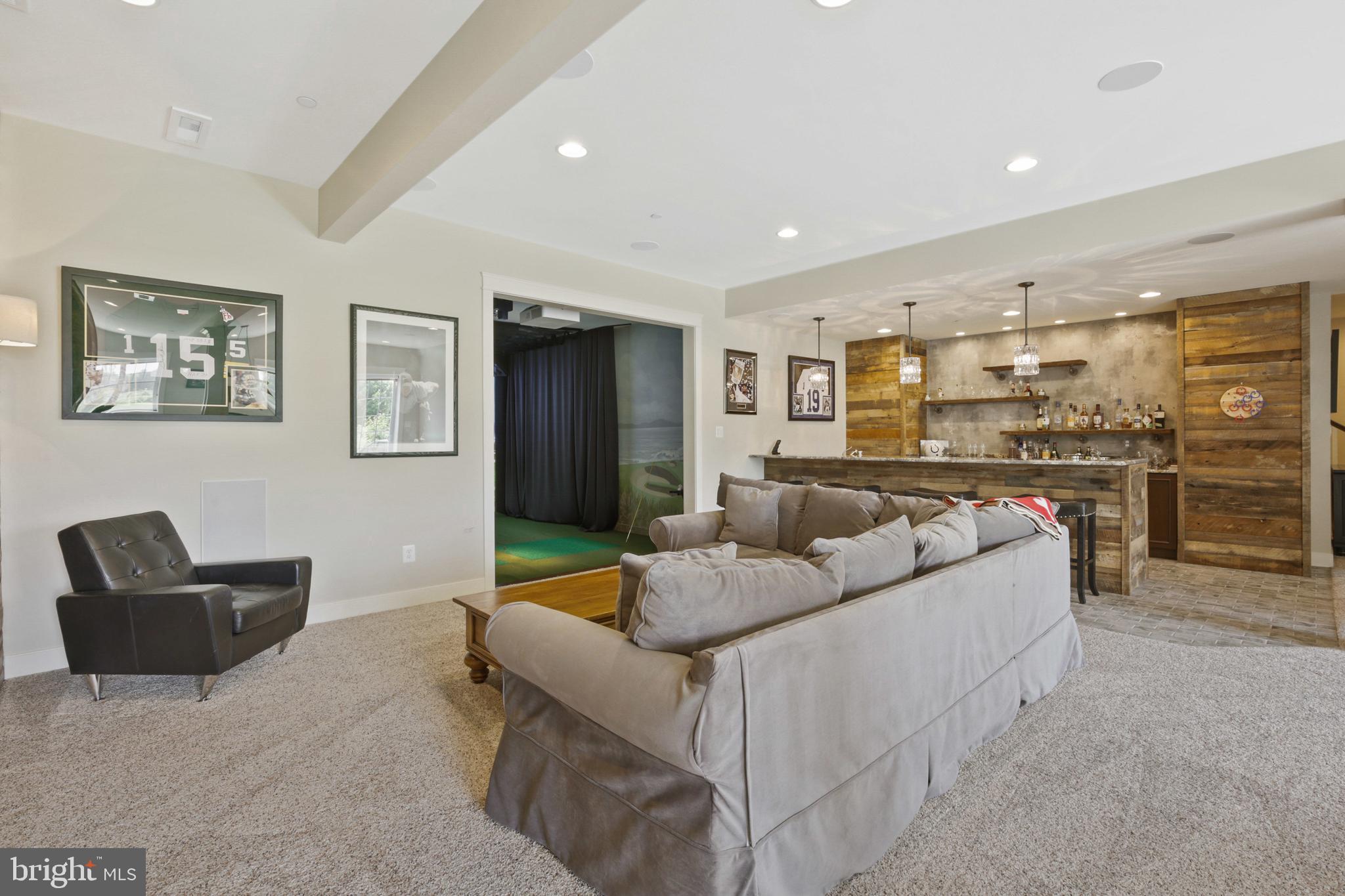 FALLS ROAD CORRIDOR - Residential