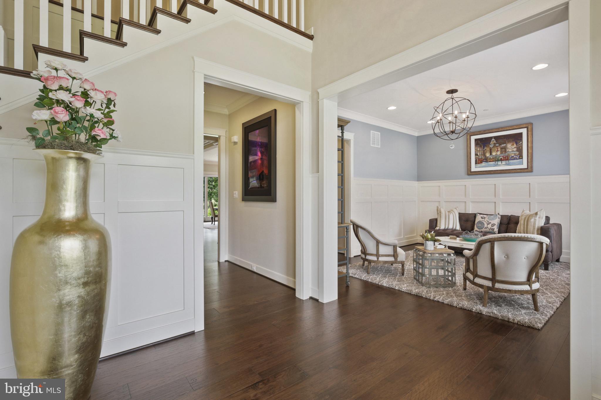 FALLS ROAD CORRIDOR - Residential