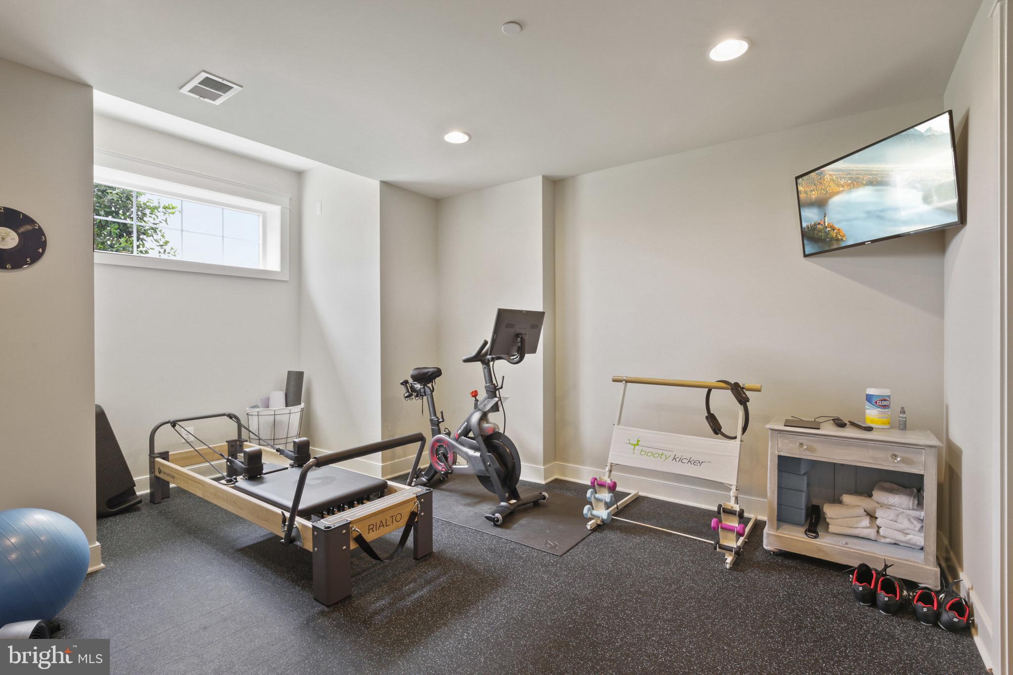 FALLS ROAD CORRIDOR - Residential