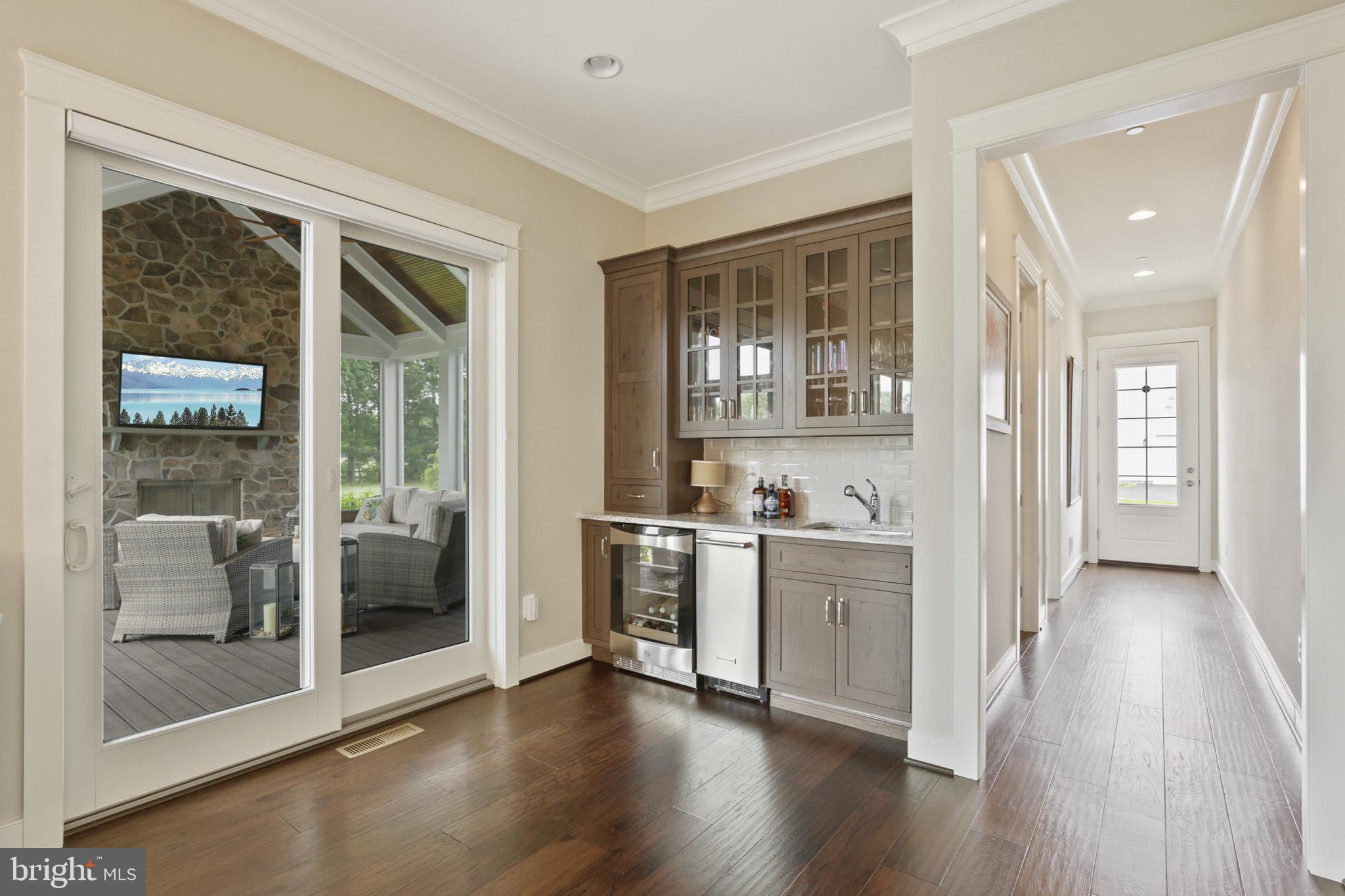 FALLS ROAD CORRIDOR - Residential