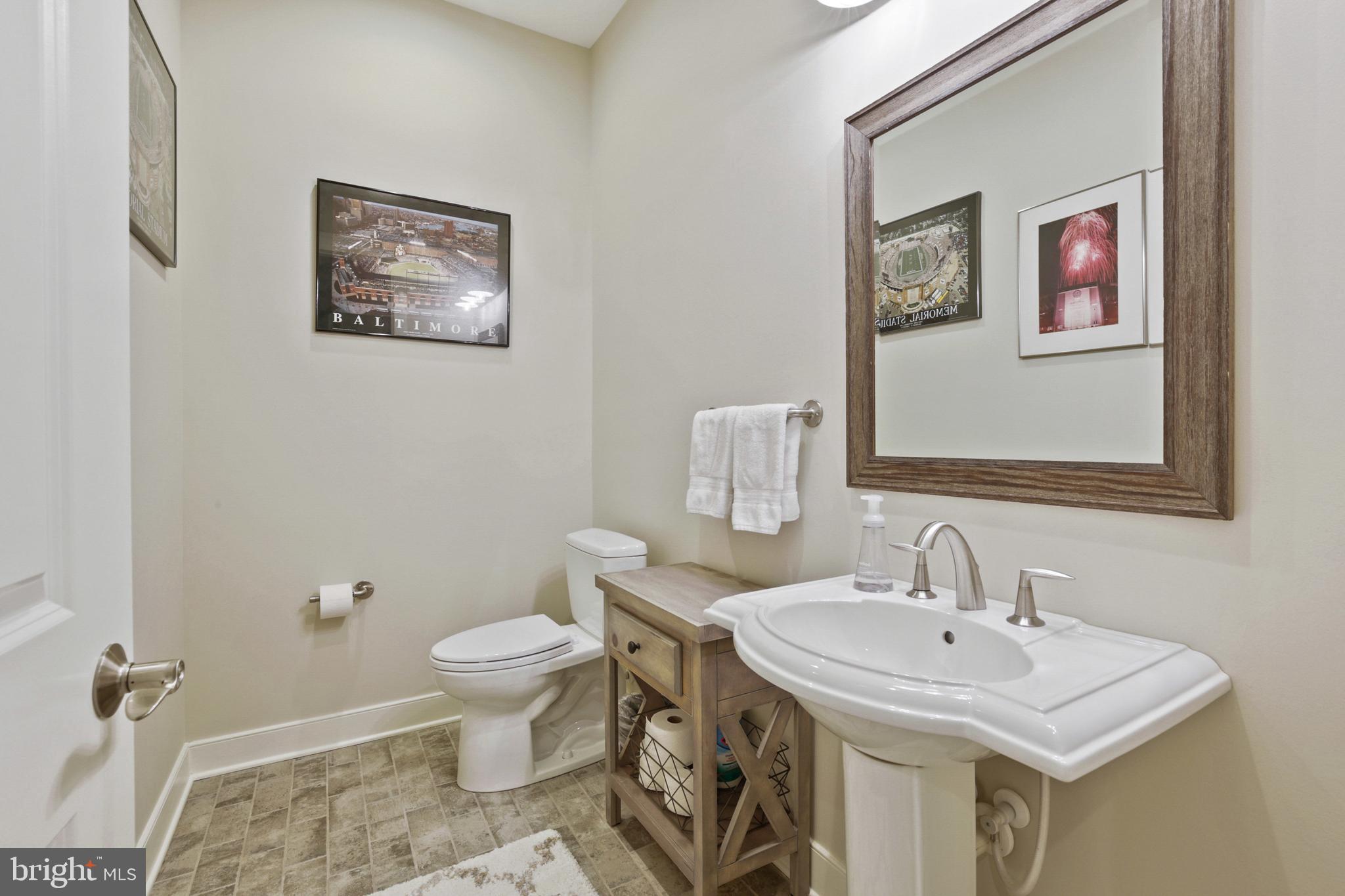 FALLS ROAD CORRIDOR - Residential