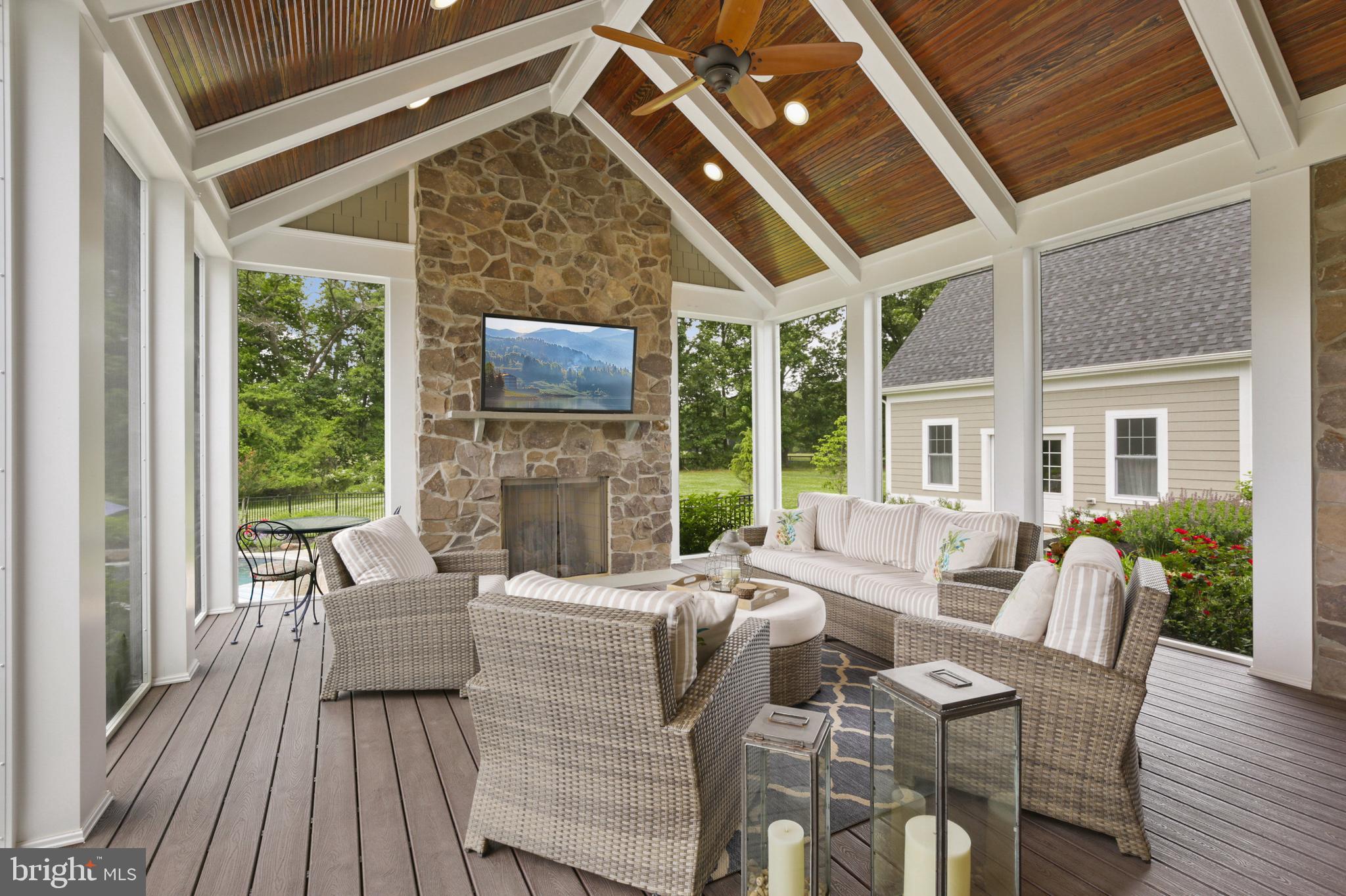 FALLS ROAD CORRIDOR - Residential