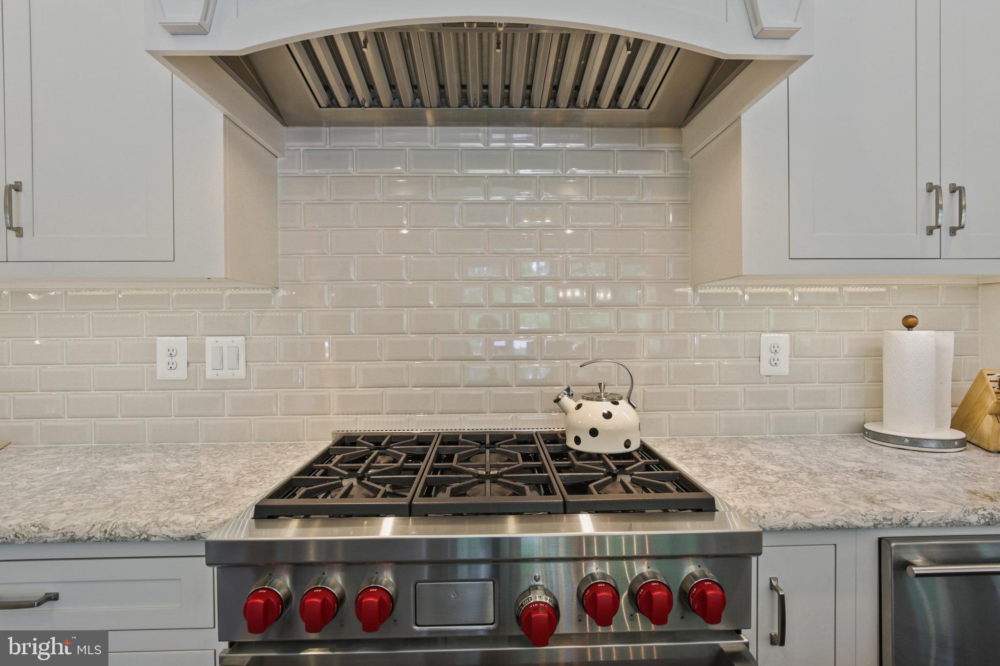 FALLS ROAD CORRIDOR - Residential