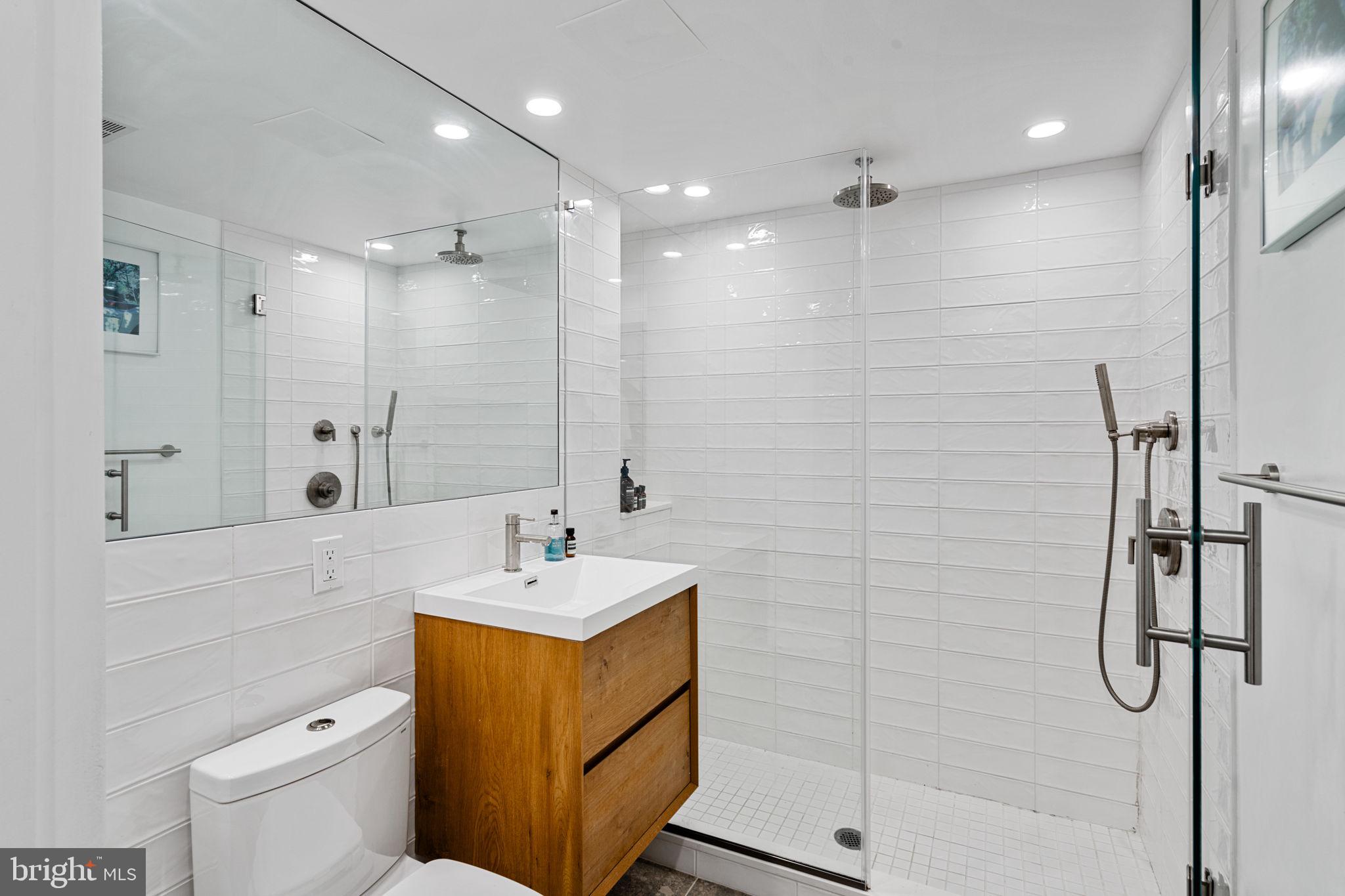 RITTENHOUSE SQUARE - Residential Lease