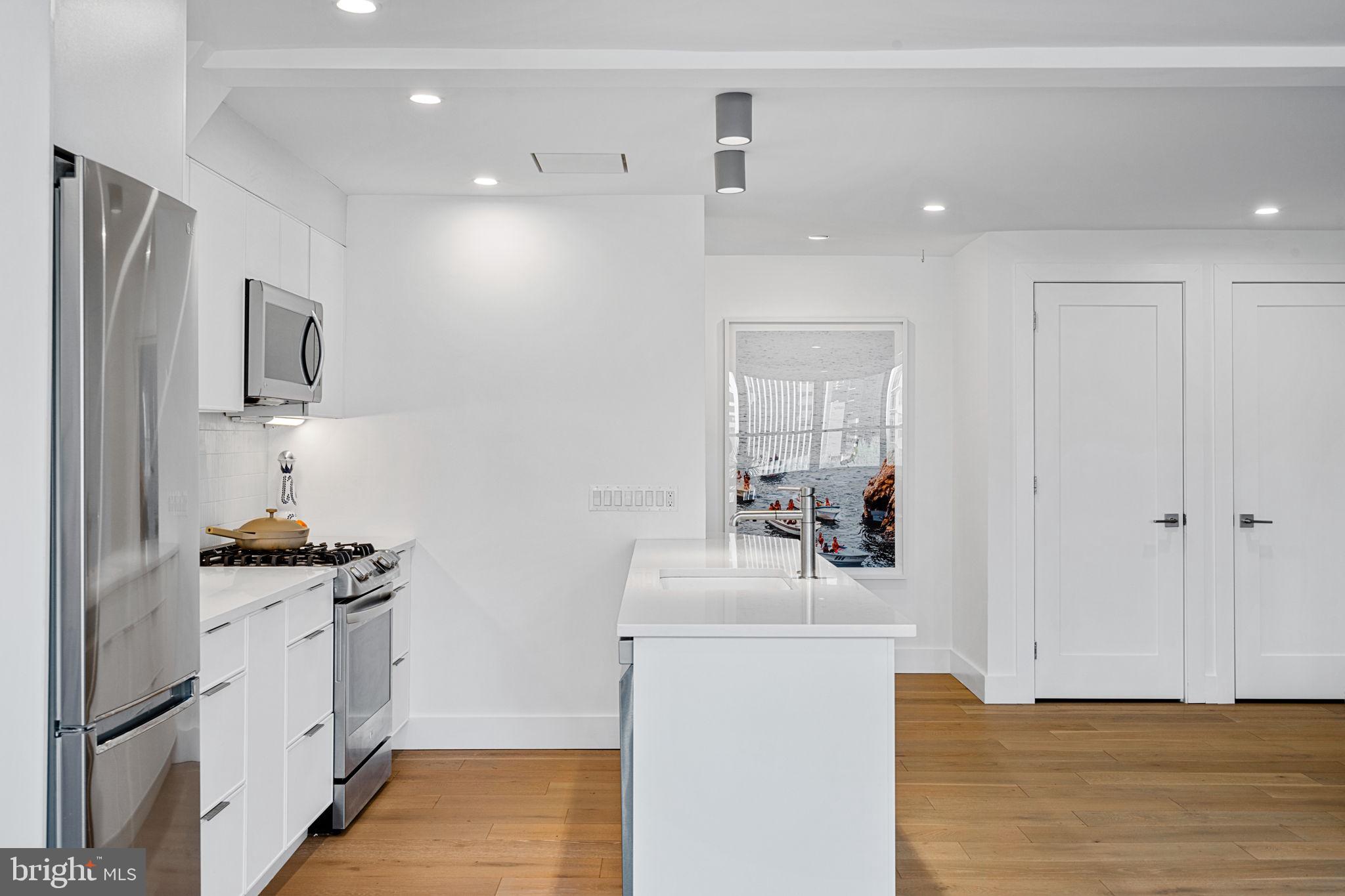 RITTENHOUSE SQUARE - Residential Lease