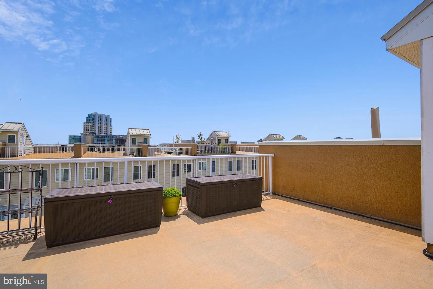 1307 LOWMAN STREET