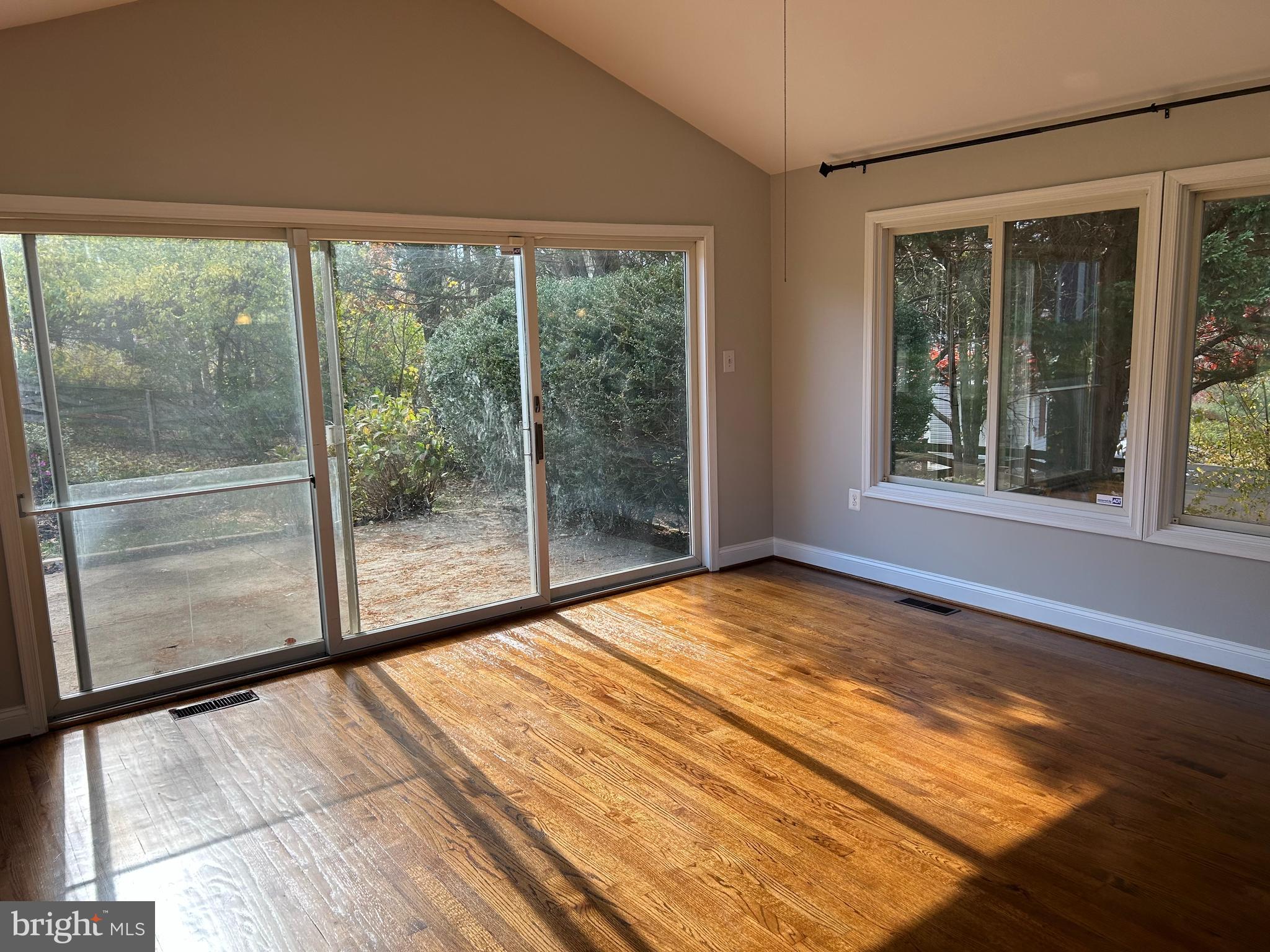 SUNNYBROOK FARMS - Residential